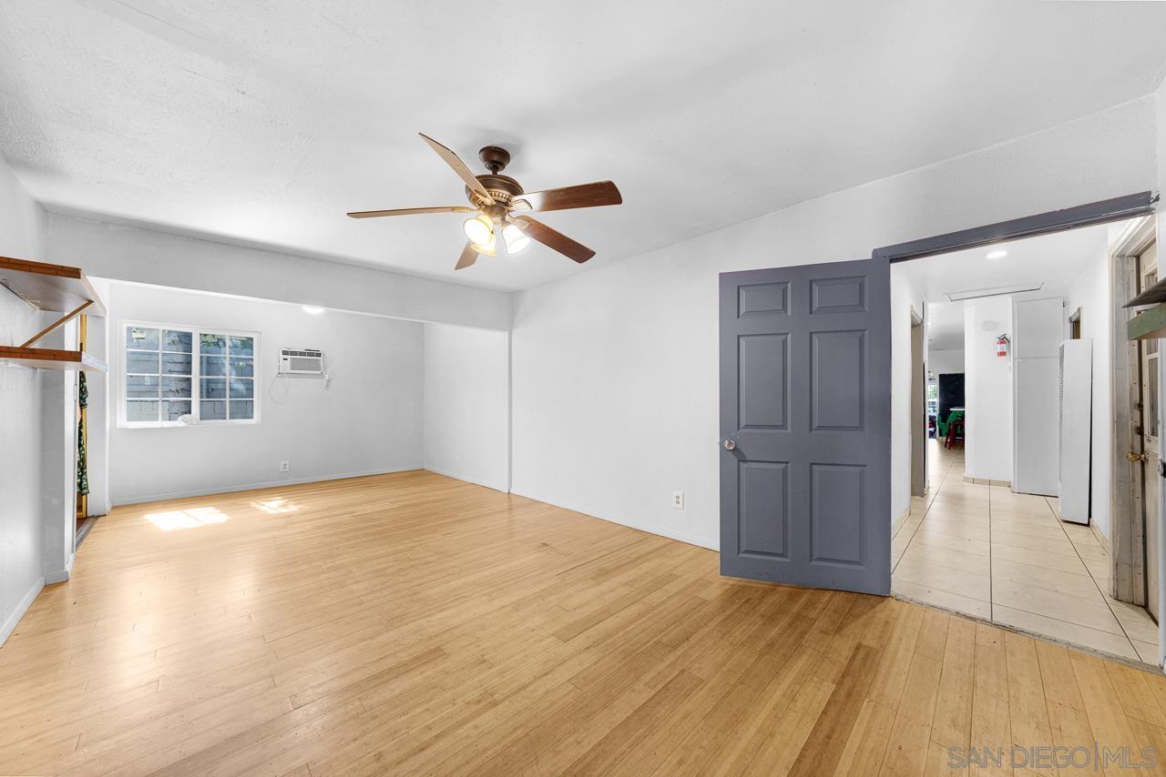 Detail Gallery Image 14 of 46 For 1465  S 40th St., San Diego,  CA 92113 - 5 Beds | 3 Baths