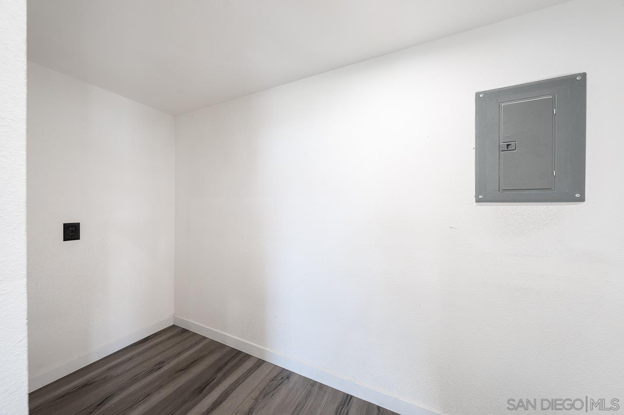 Detail Gallery Image 8 of 46 For 1465  S 40th St., San Diego,  CA 92113 - 5 Beds | 3 Baths