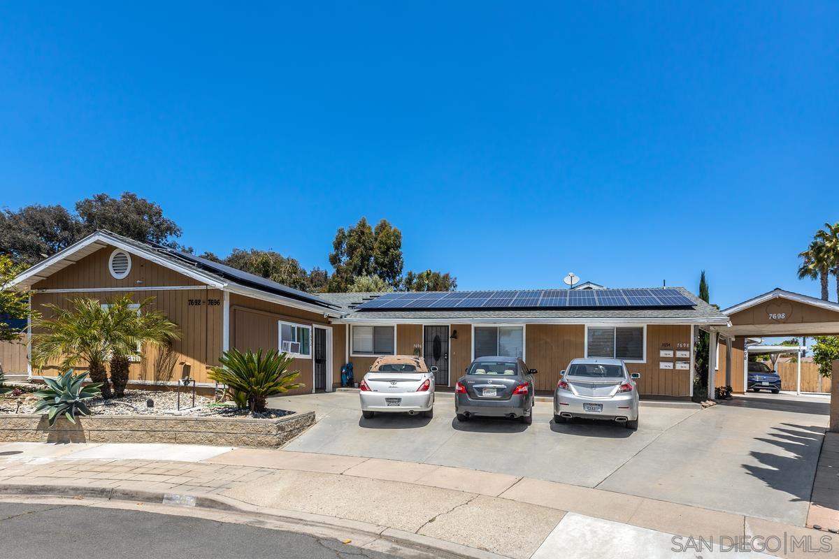 Detail Gallery Image 2 of 46 For 7696  Kiwi St, San Diego,  CA 92123 - 8 Beds | 5 Baths