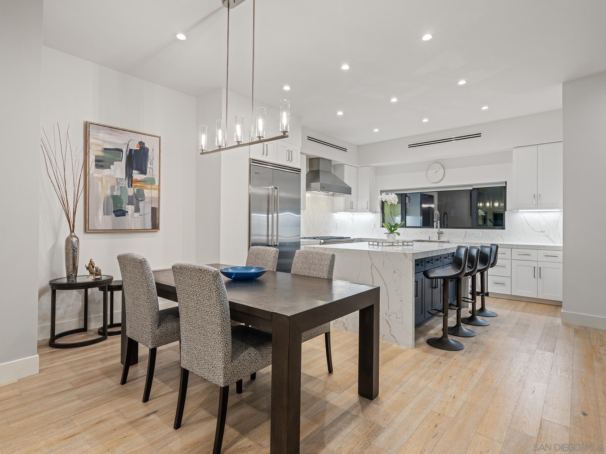 Detail Gallery Image 11 of 50 For 4386  Newport Ave, San Diego,  CA 92107 - 5 Beds | 4/1 Baths