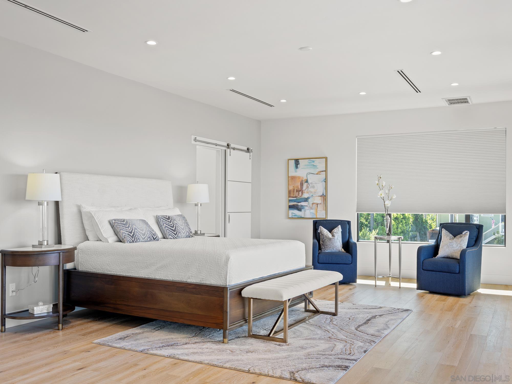 Detail Gallery Image 19 of 50 For 4386  Newport Ave, San Diego,  CA 92107 - 5 Beds | 4/1 Baths