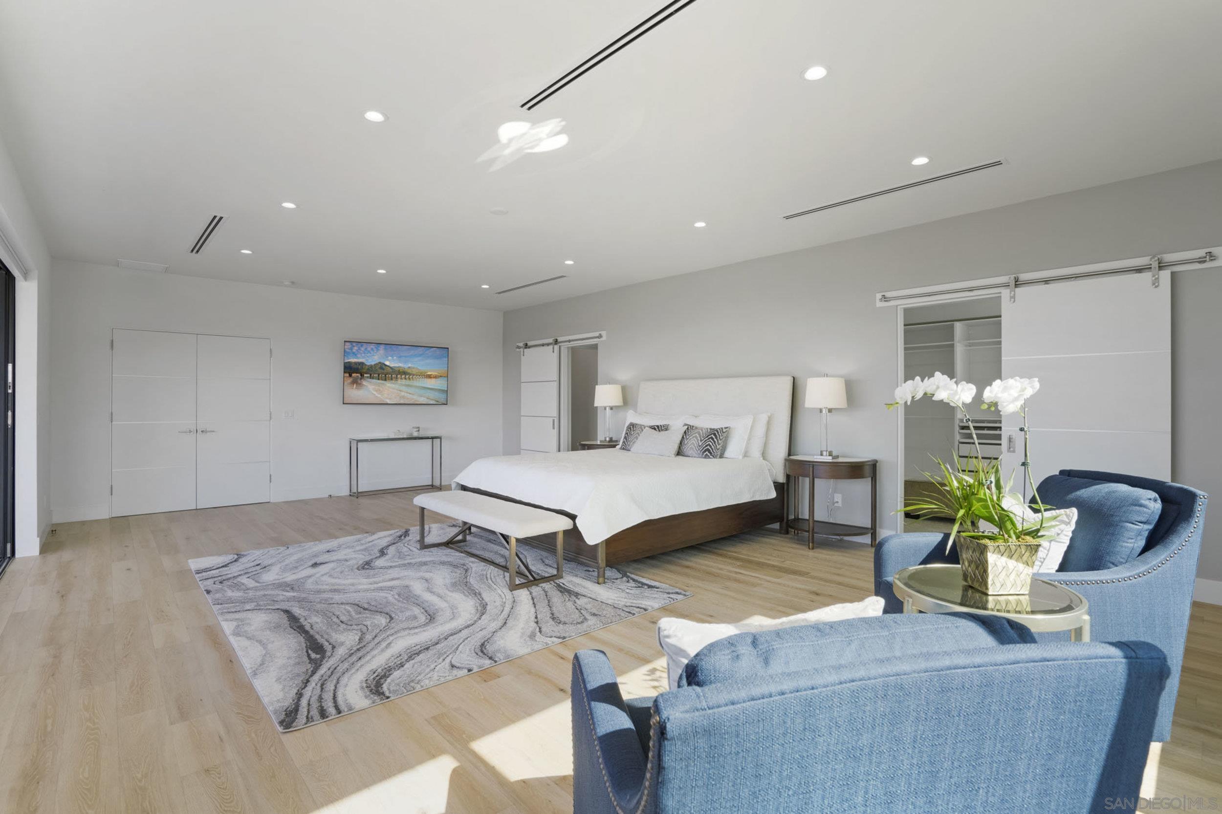 Detail Gallery Image 22 of 50 For 4386  Newport Ave, San Diego,  CA 92107 - 5 Beds | 4/1 Baths