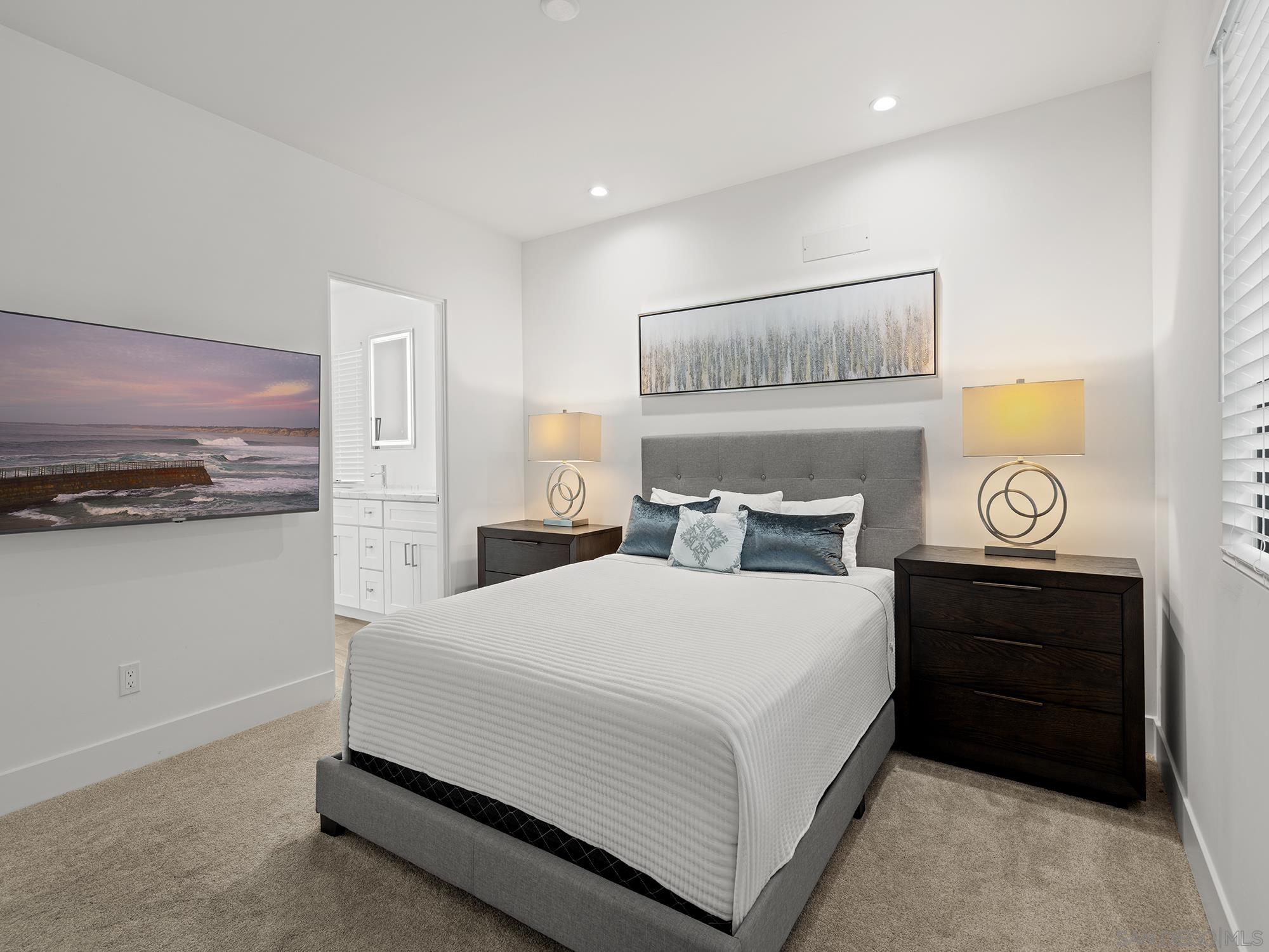 Detail Gallery Image 35 of 50 For 4386  Newport Ave, San Diego,  CA 92107 - 5 Beds | 4/1 Baths