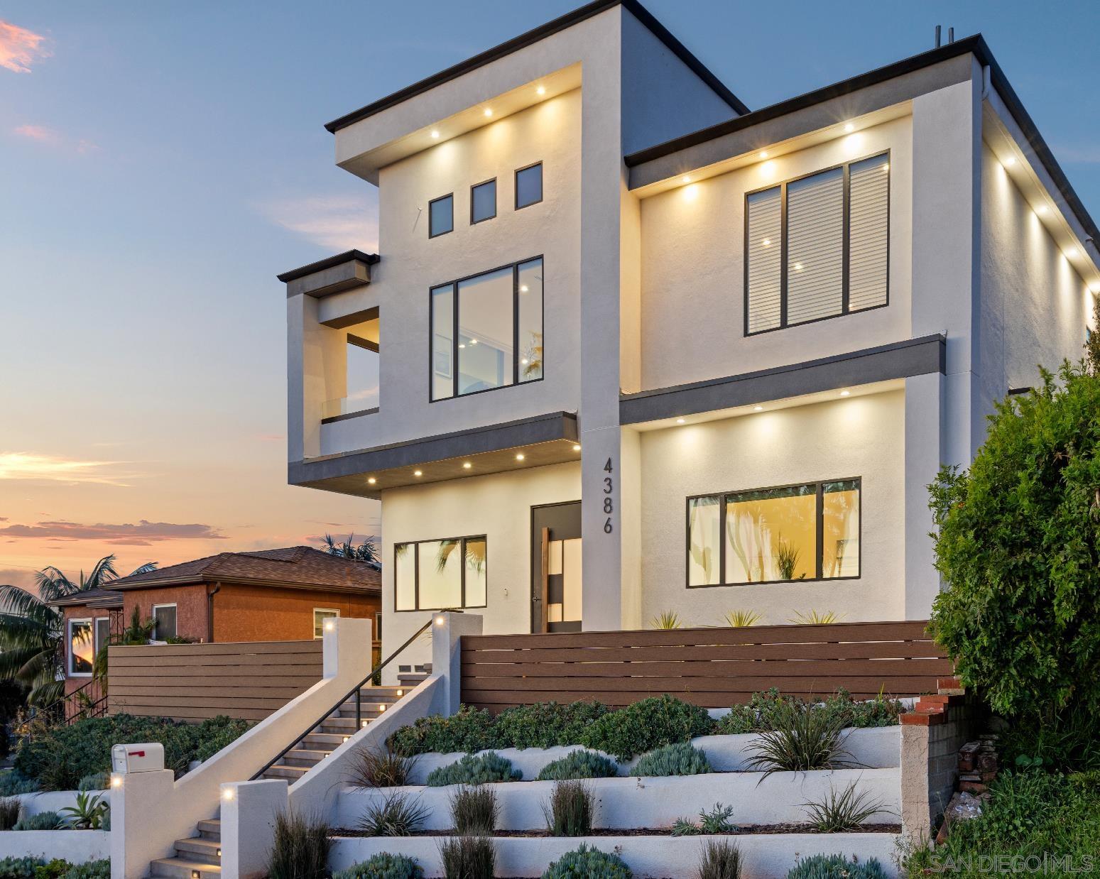 Detail Gallery Image 36 of 50 For 4386  Newport Ave, San Diego,  CA 92107 - 5 Beds | 4/1 Baths