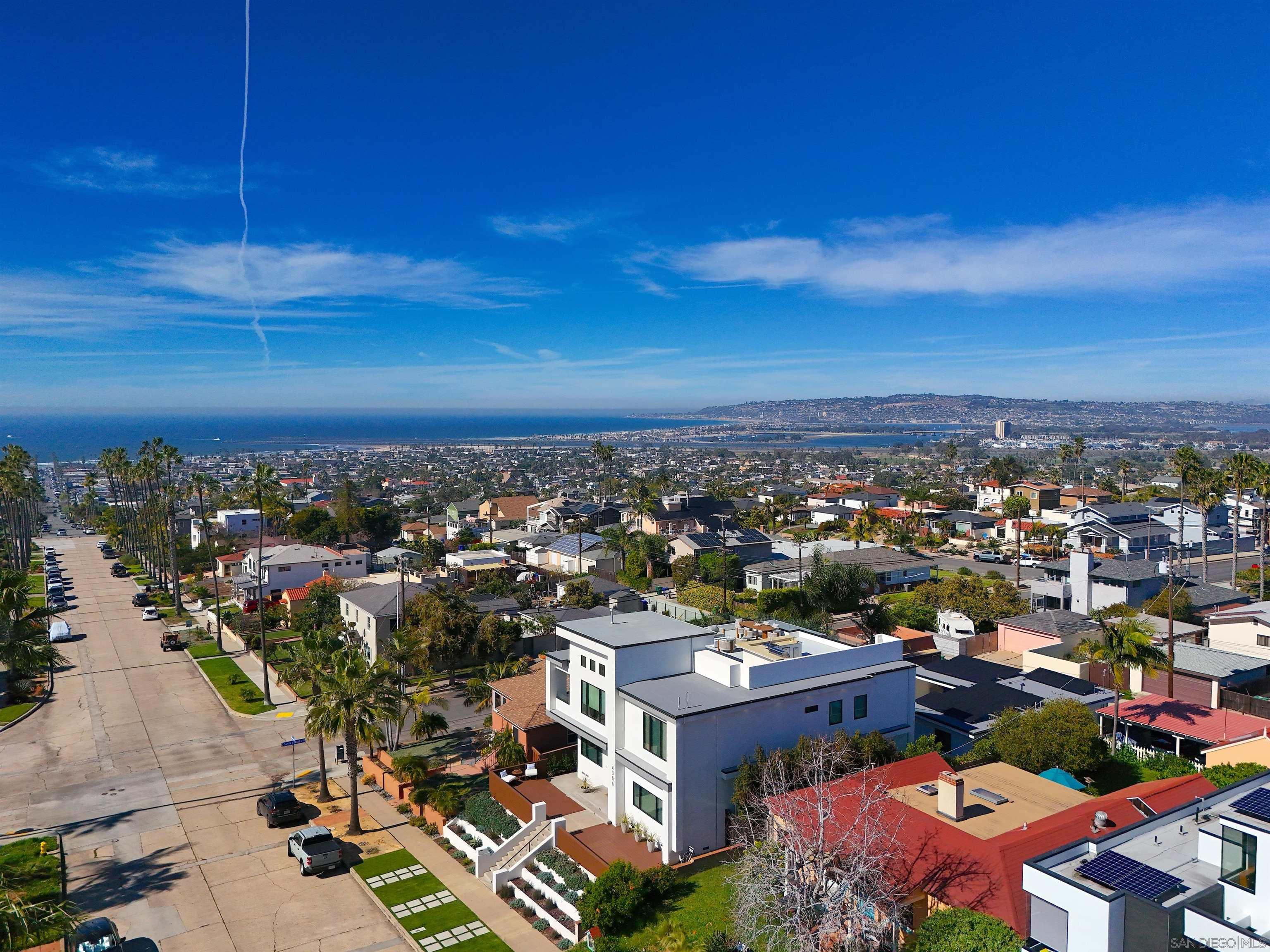 Detail Gallery Image 40 of 50 For 4386  Newport Ave, San Diego,  CA 92107 - 5 Beds | 4/1 Baths