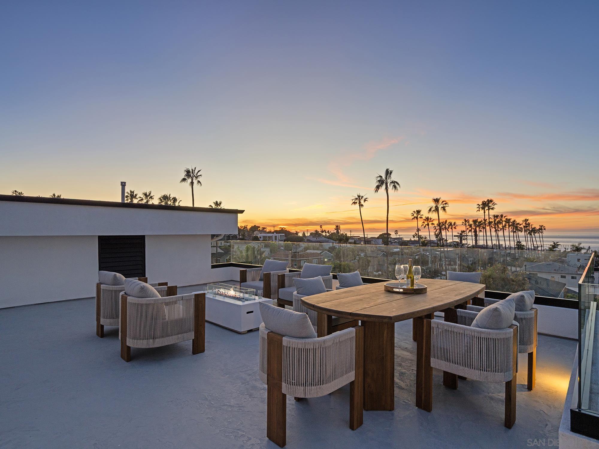 Detail Gallery Image 8 of 50 For 4386  Newport Ave, San Diego,  CA 92107 - 5 Beds | 4/1 Baths