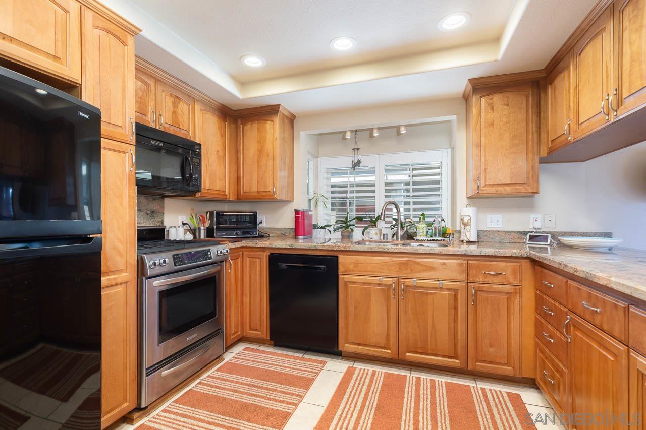 Detail Gallery Image 7 of 21 For 5867  Mount Alifan Dr, San Diego,  CA 92111 - 2 Beds | 2 Baths