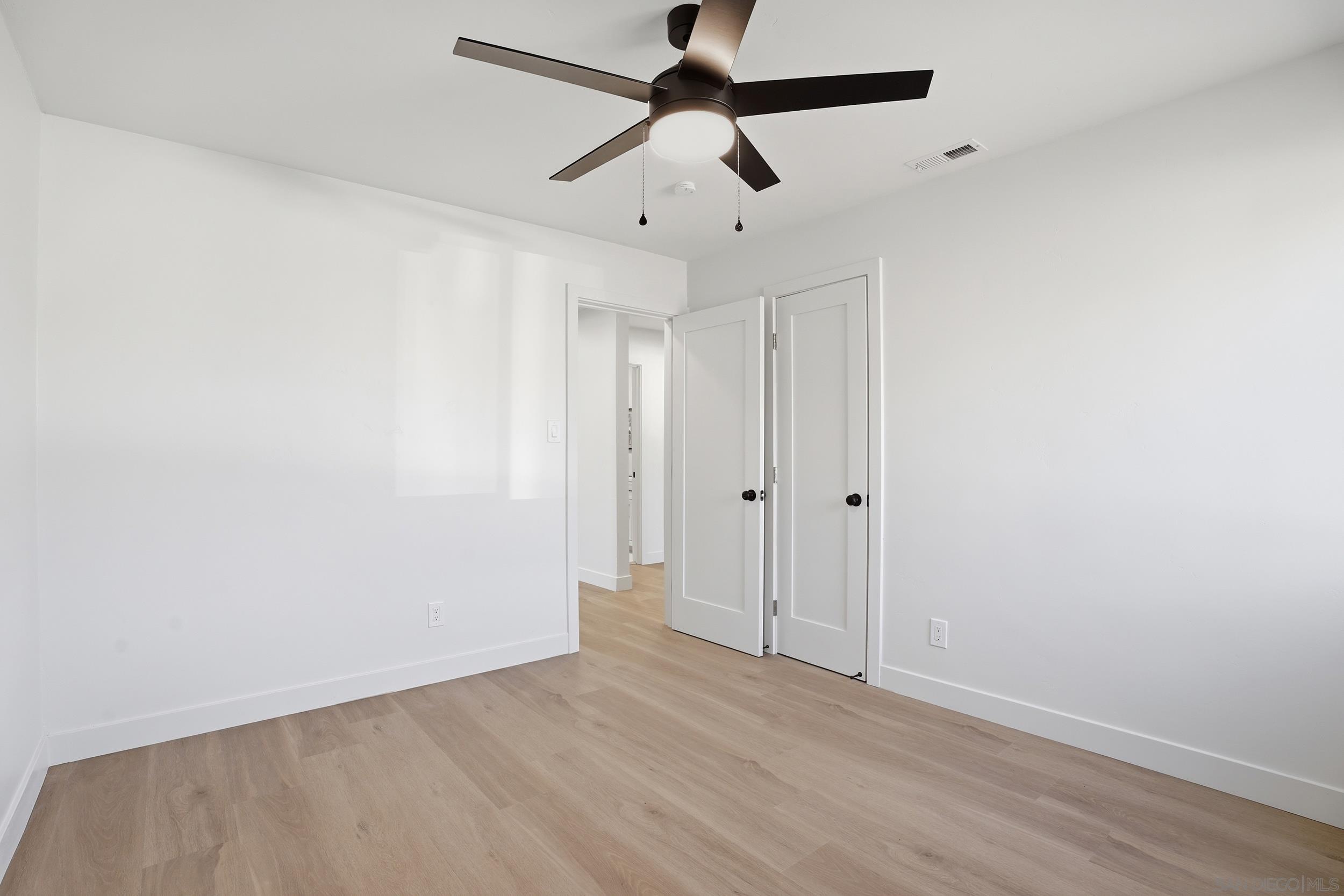 Detail Gallery Image 12 of 21 For 5935  Schuyler St, San Diego,  CA 92139 - 4 Beds | 2 Baths