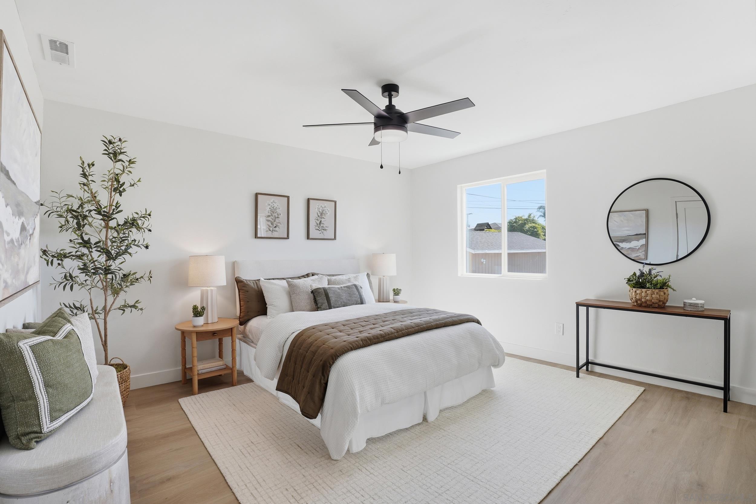 Detail Gallery Image 9 of 21 For 5935  Schuyler St, San Diego,  CA 92139 - 4 Beds | 2 Baths