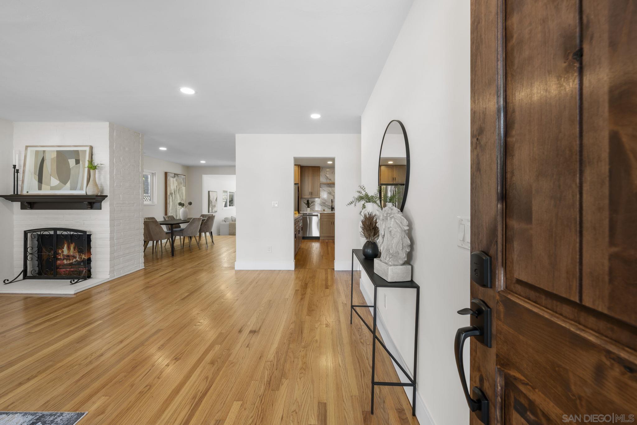 Front Image Thumbnail for SD260005121