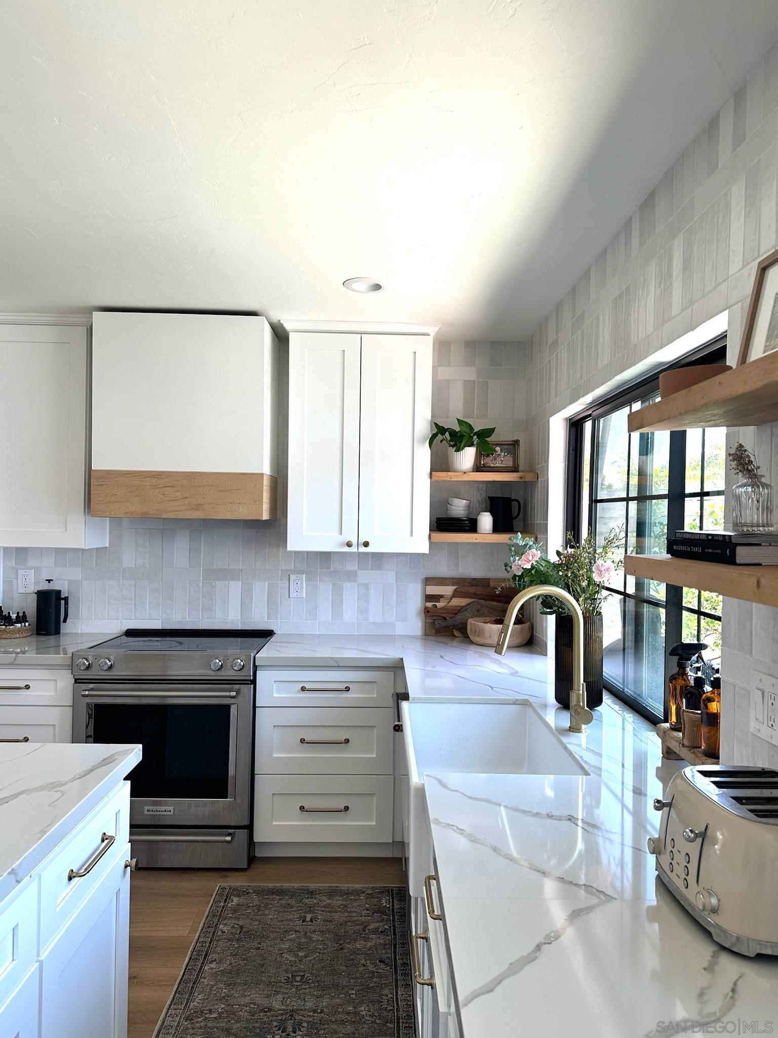 Front Image Thumbnail for SD260005122