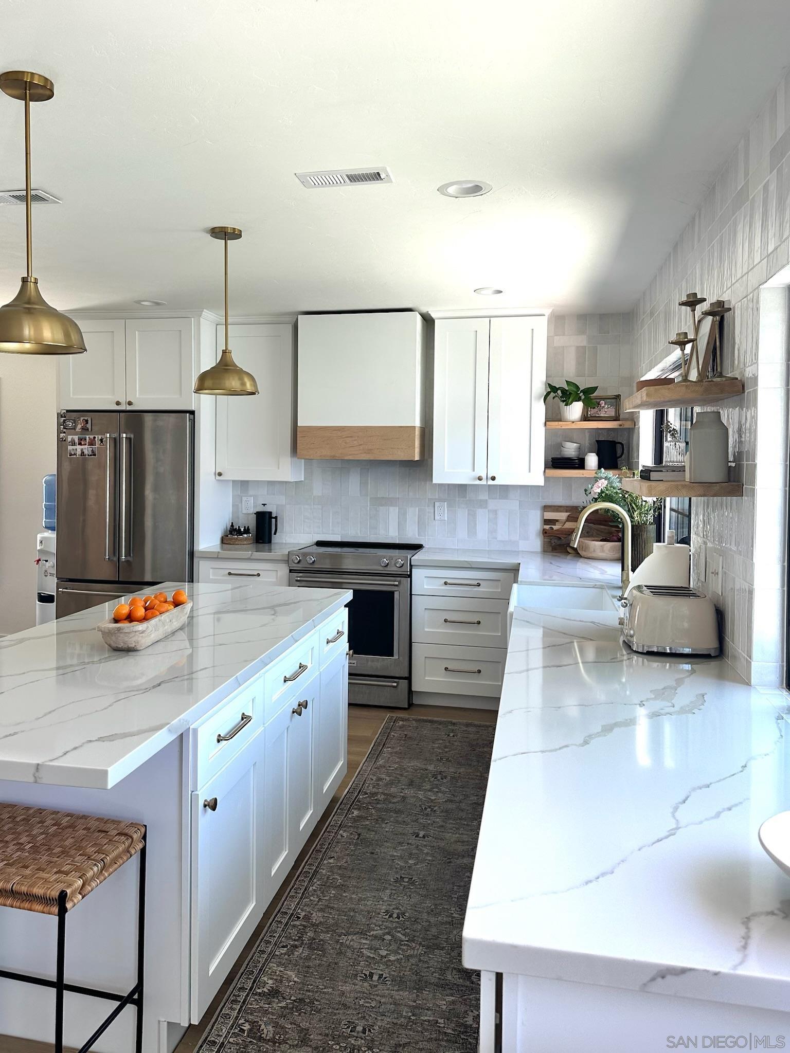 Detail Gallery Image 4 of 34 For 14240  Kendra Way, Poway,  CA 92064 - 4 Beds | 2 Baths