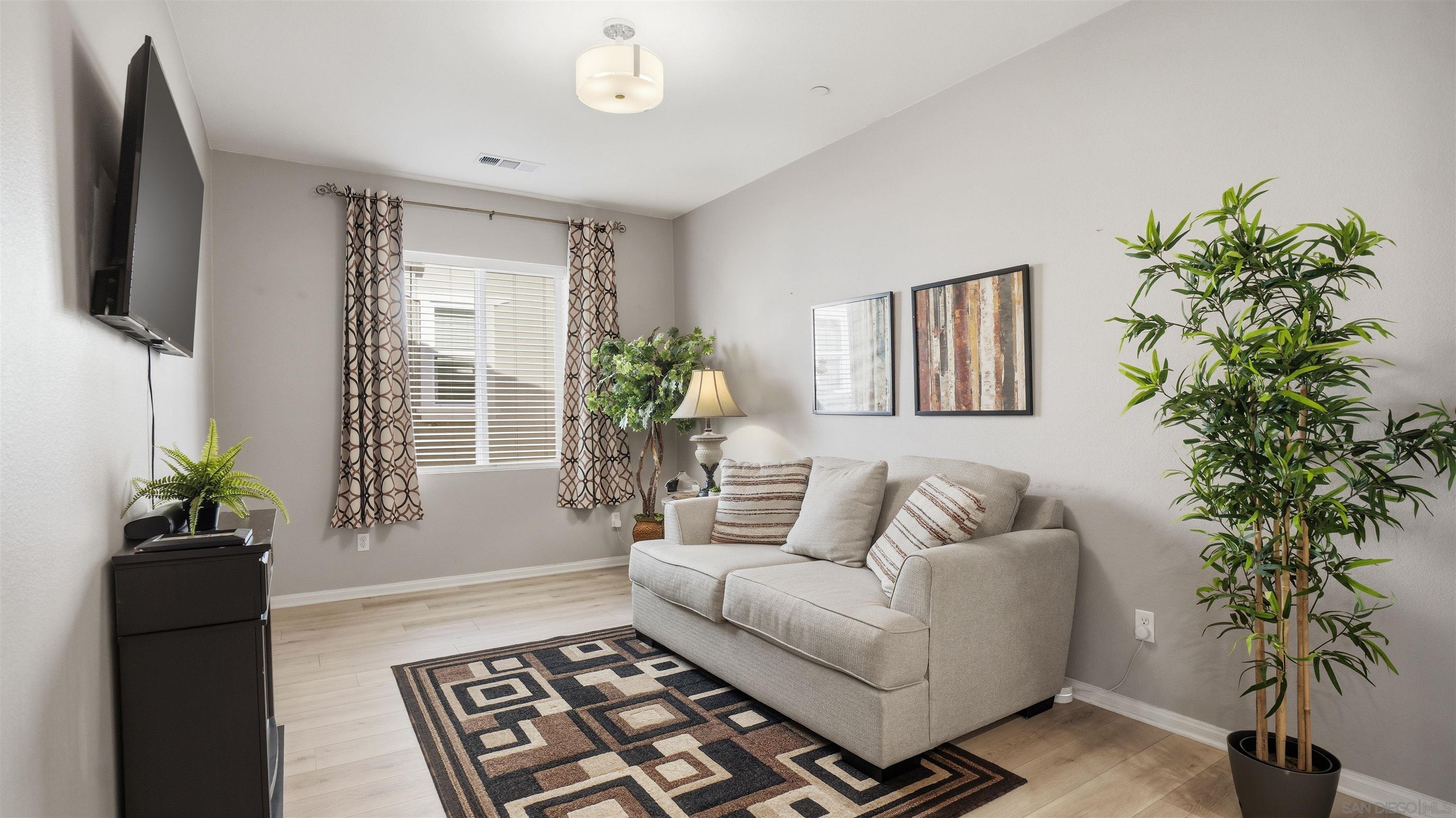 Detail Gallery Image 20 of 34 For 1218  Idanan Rd, Chula Vista,  CA 91913 - 6 Beds | 3/1 Baths