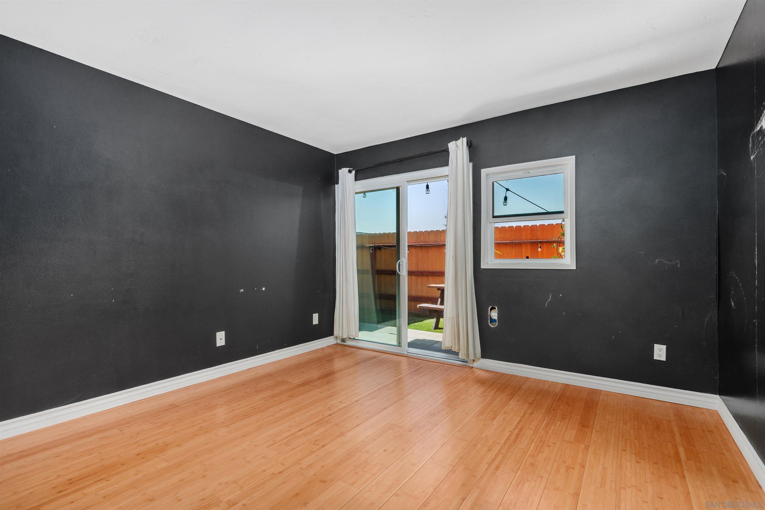 Detail Gallery Image 12 of 19 For 407  Requeza Street  #E9,  Encinitas,  CA 92024 - 2 Beds | 1 Baths