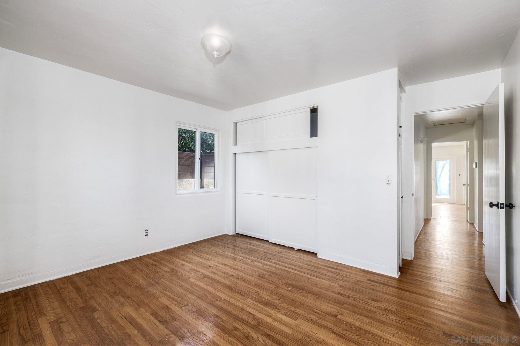 Detail Gallery Image 13 of 23 For 4643  Narragansett Ave, San Diego,  CA 92107 - 4 Beds | 2 Baths