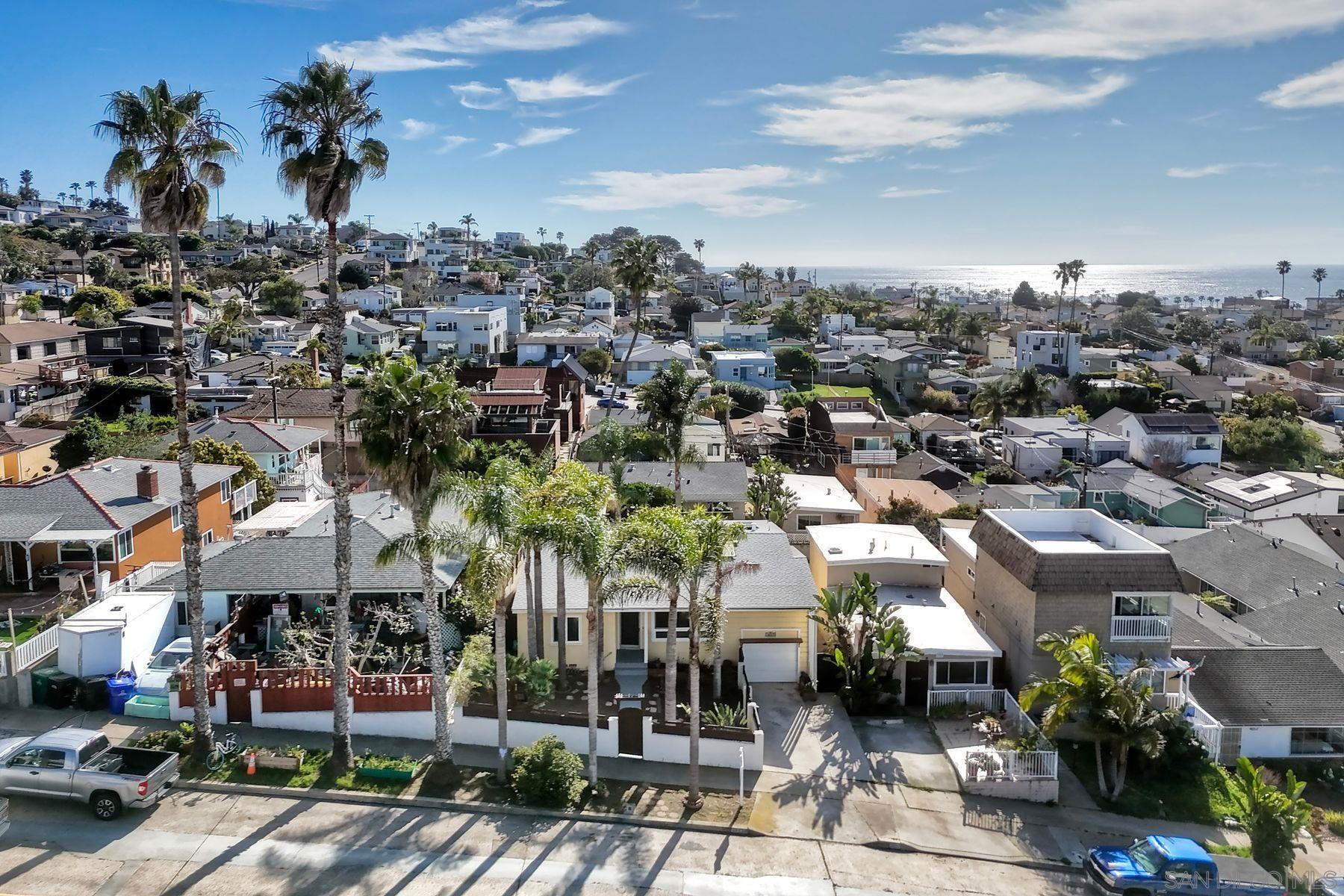 Detail Gallery Image 21 of 23 For 4643  Narragansett Ave, San Diego,  CA 92107 - 4 Beds | 2 Baths