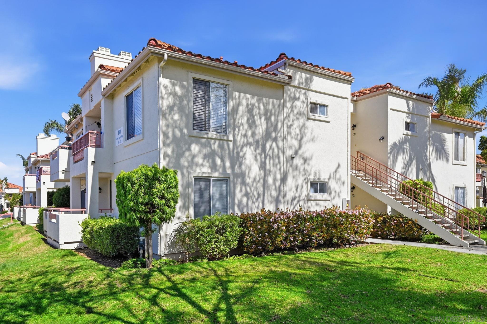 Detail Gallery Image 2 of 25 For 430  Stoney Point Rd  #124,  Oceanside,  CA 92058 - 2 Beds | 2 Baths