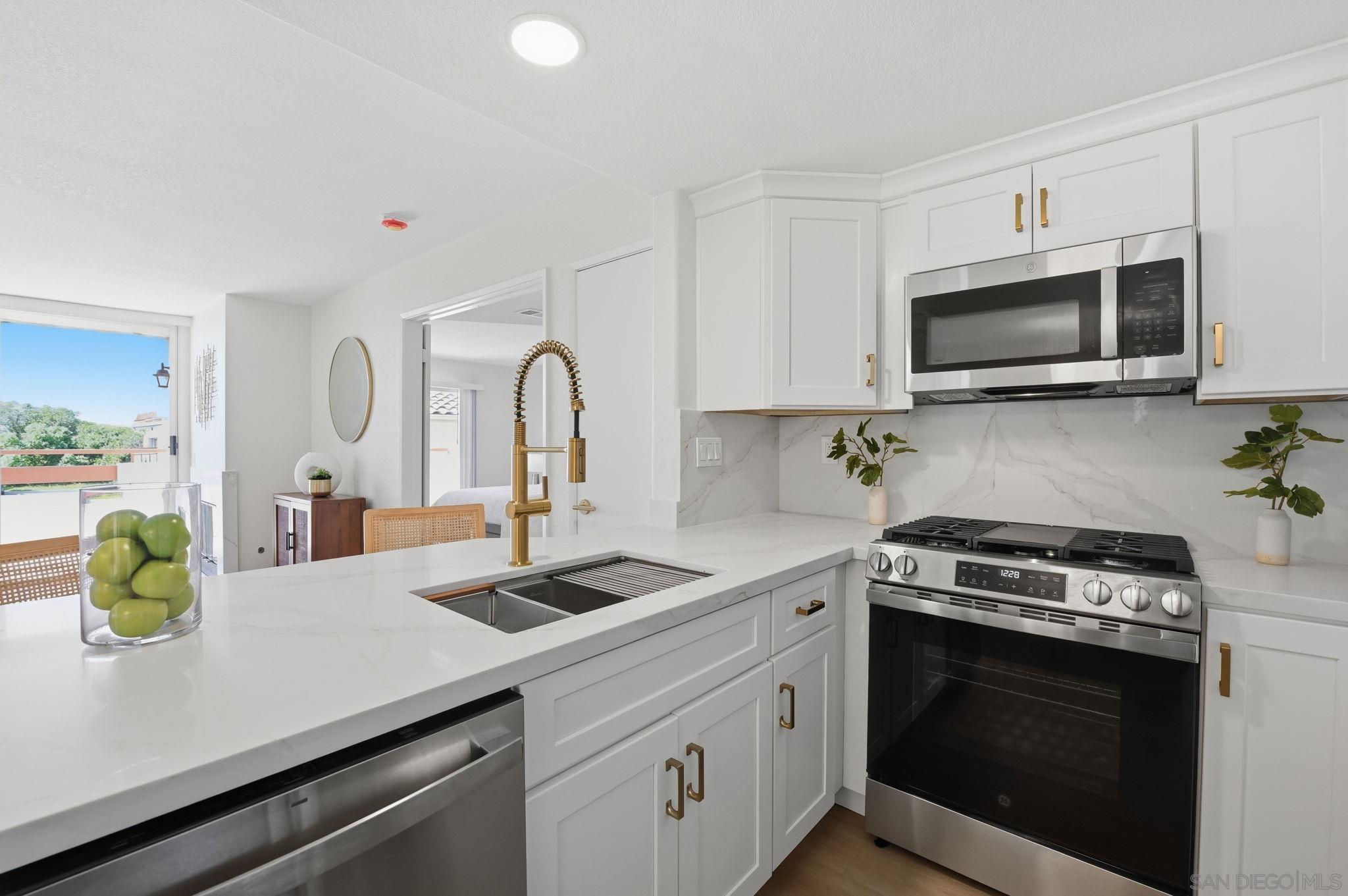 Detail Gallery Image 9 of 25 For 430  Stoney Point Rd  #124,  Oceanside,  CA 92058 - 2 Beds | 2 Baths