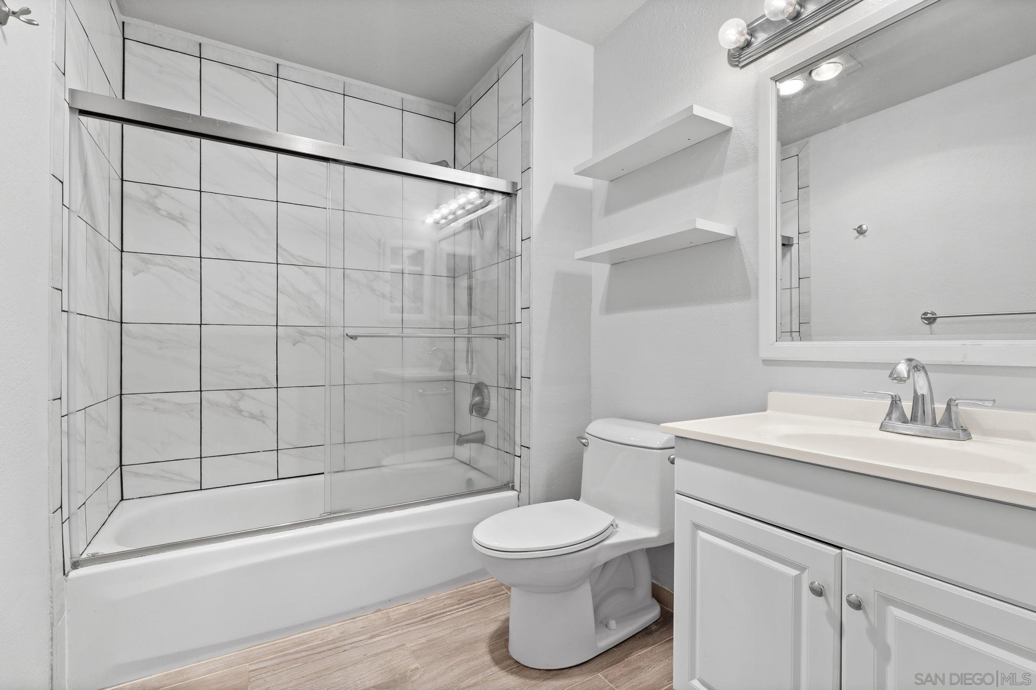 Detail Gallery Image 21 of 33 For 7930  Mission Center Ct  #L,  San Diego,  CA 92108 - 2 Beds | 1/1 Baths