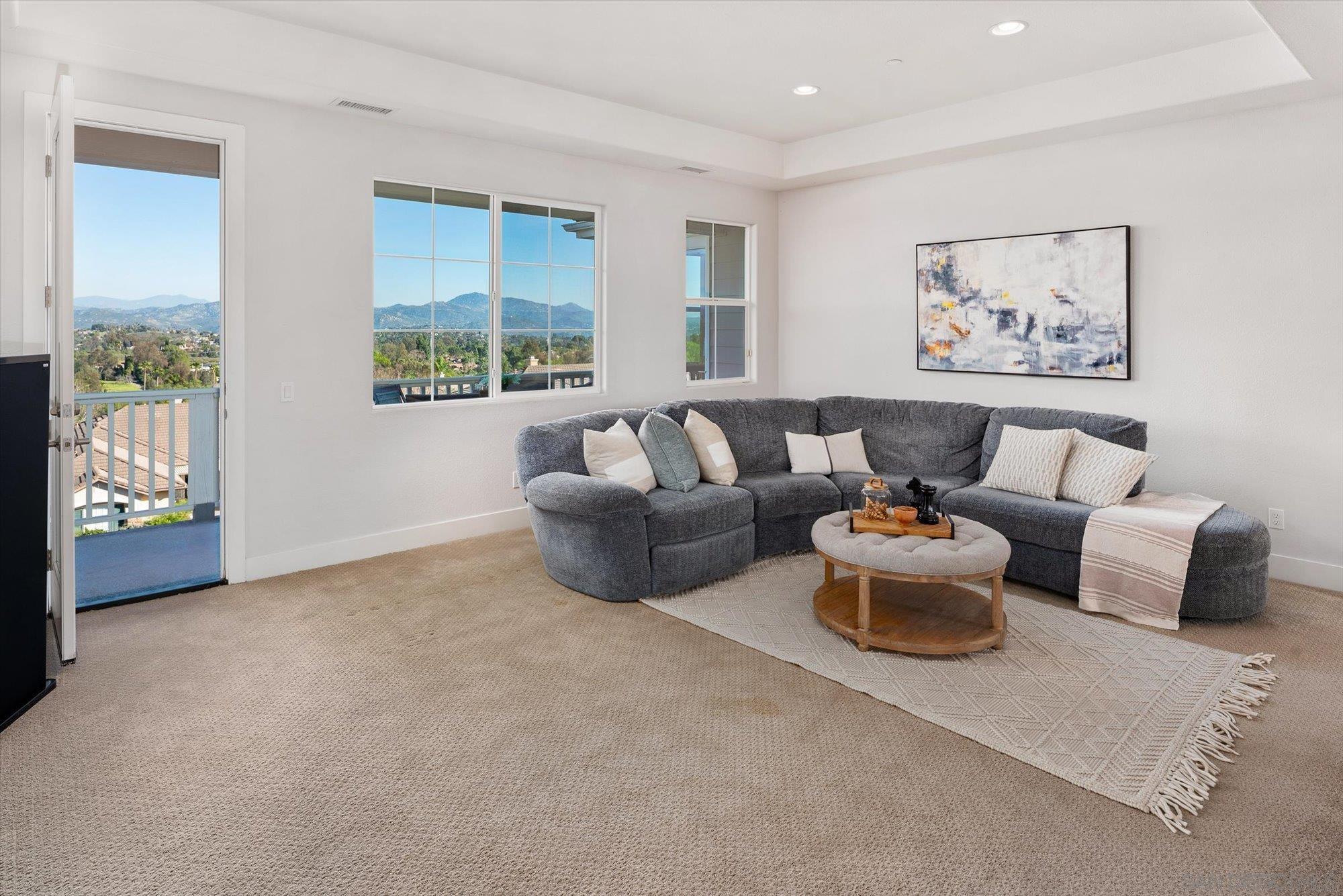 Detail Gallery Image 38 of 75 For 1725  Continental Lane, Escondido,  CA 92029 - 5 Beds | 3/1 Baths