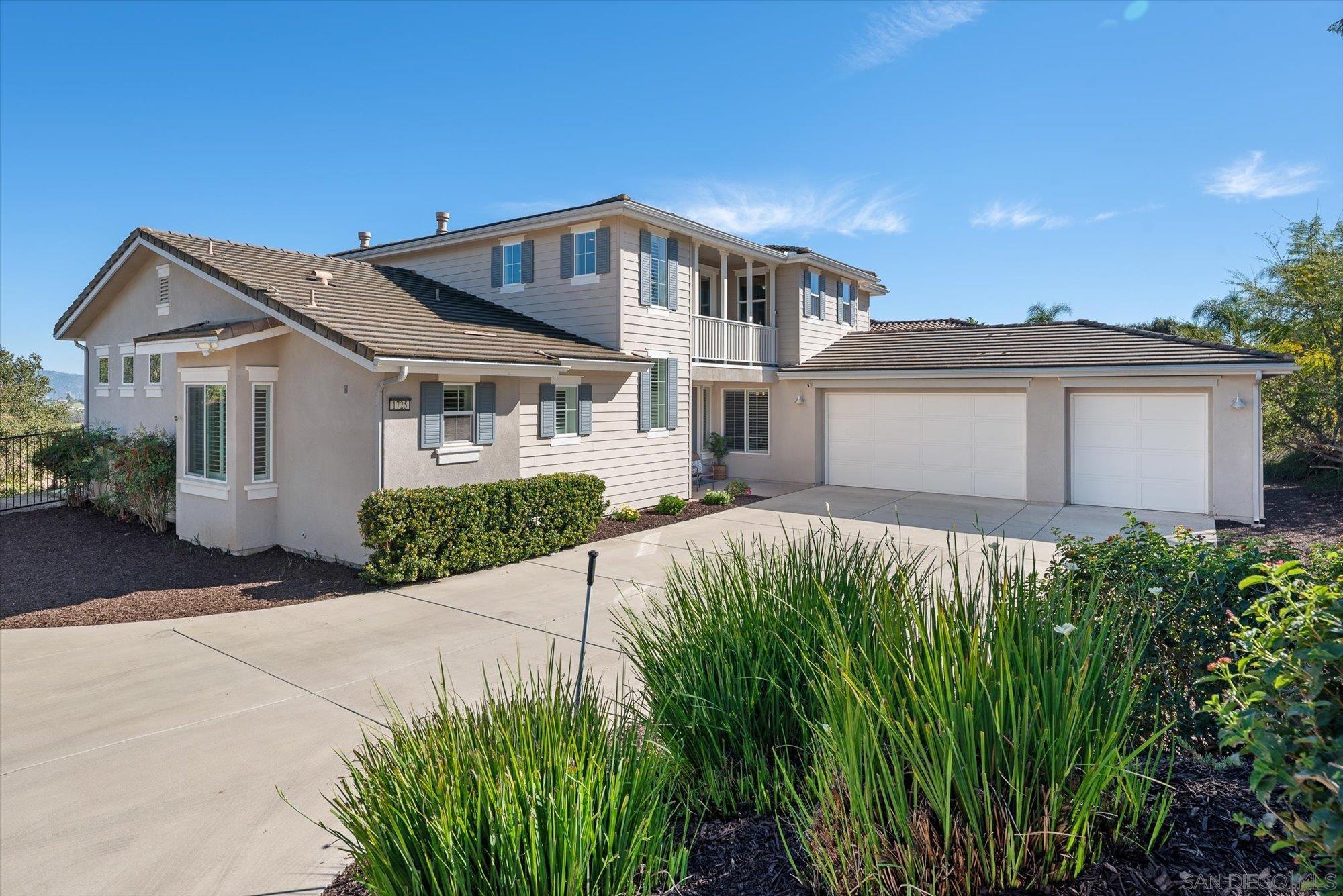 Detail Gallery Image 6 of 75 For 1725  Continental Lane, Escondido,  CA 92029 - 5 Beds | 3/1 Baths