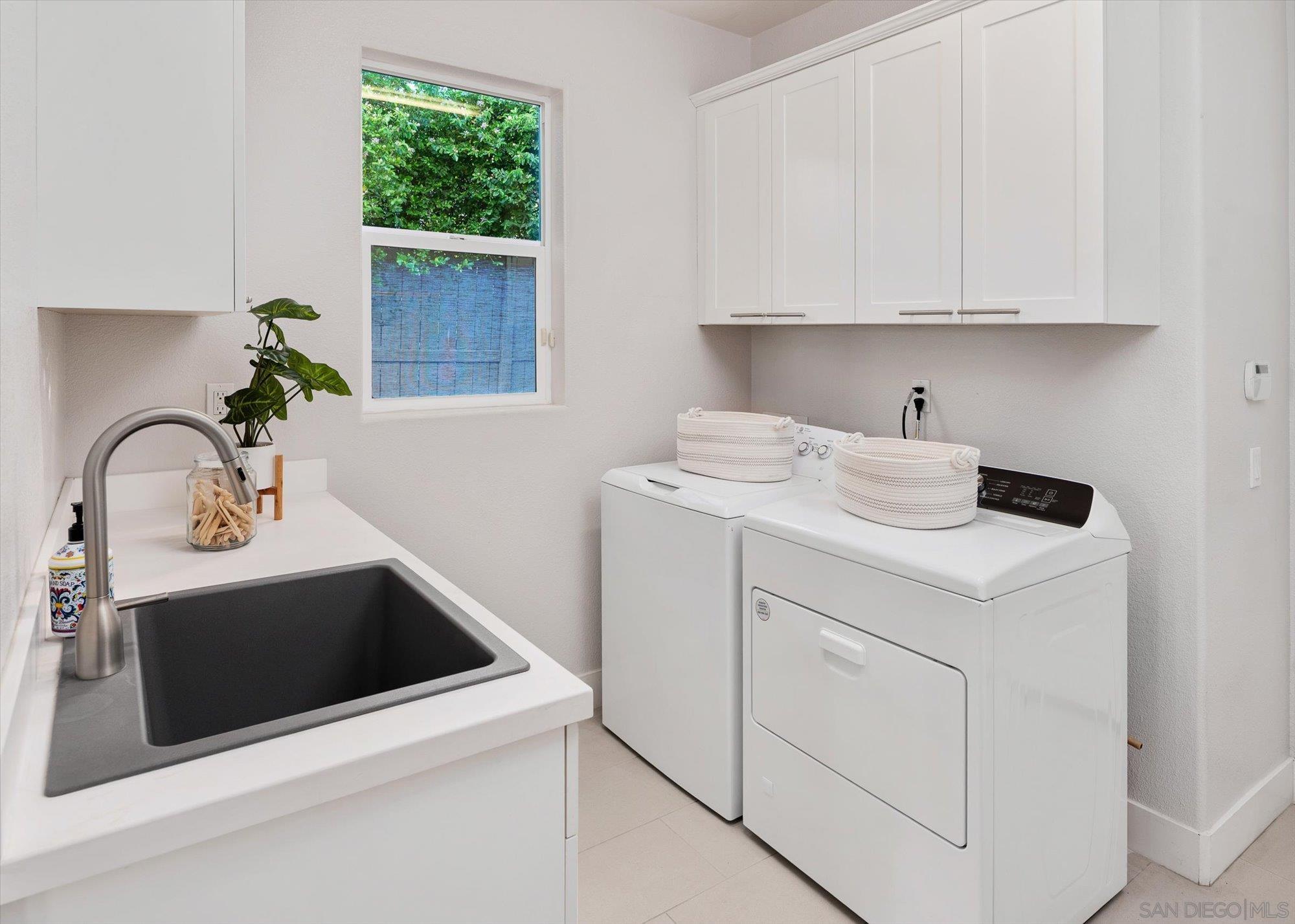 Detail Gallery Image 56 of 75 For 1725  Continental Lane, Escondido,  CA 92029 - 5 Beds | 3/1 Baths