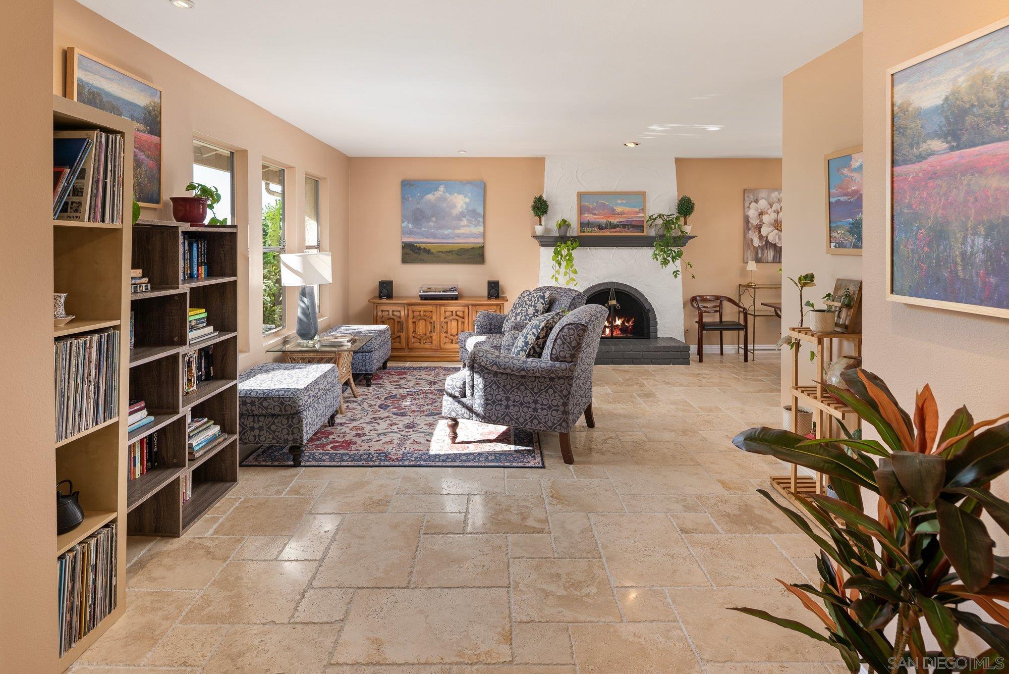 Detail Gallery Image 6 of 74 For 1322  Loma De Paz, Escondido,  CA 92027 - 3 Beds | 2/1 Baths