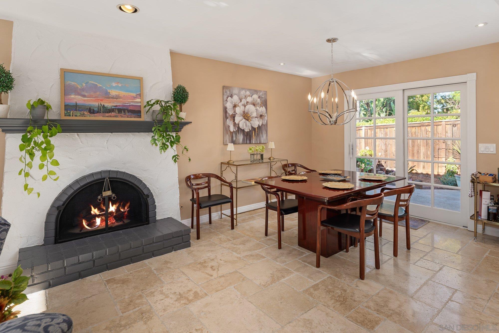 Detail Gallery Image 9 of 74 For 1322  Loma De Paz, Escondido,  CA 92027 - 3 Beds | 2/1 Baths