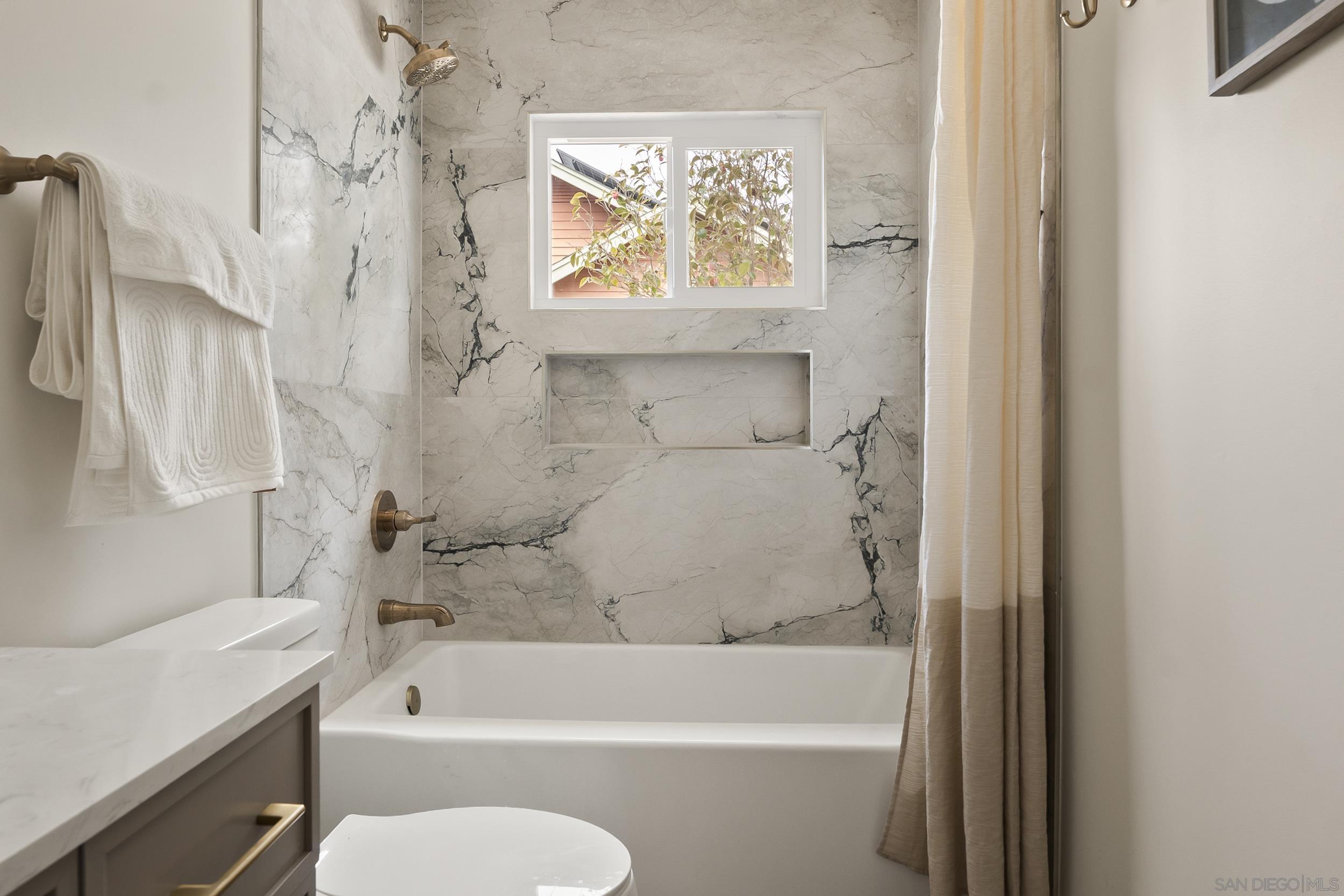 Detail Gallery Image 19 of 33 For 195  Montebello St, Chula Vista,  CA 91910 - 3 Beds | 2 Baths