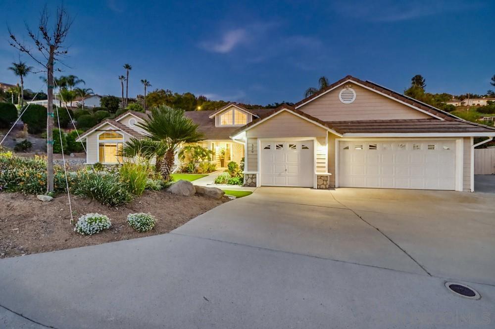 Detail Gallery Image 2 of 72 For 320  Jonah Rd, Escondido,  CA 92027 - 4 Beds | 2/1 Baths