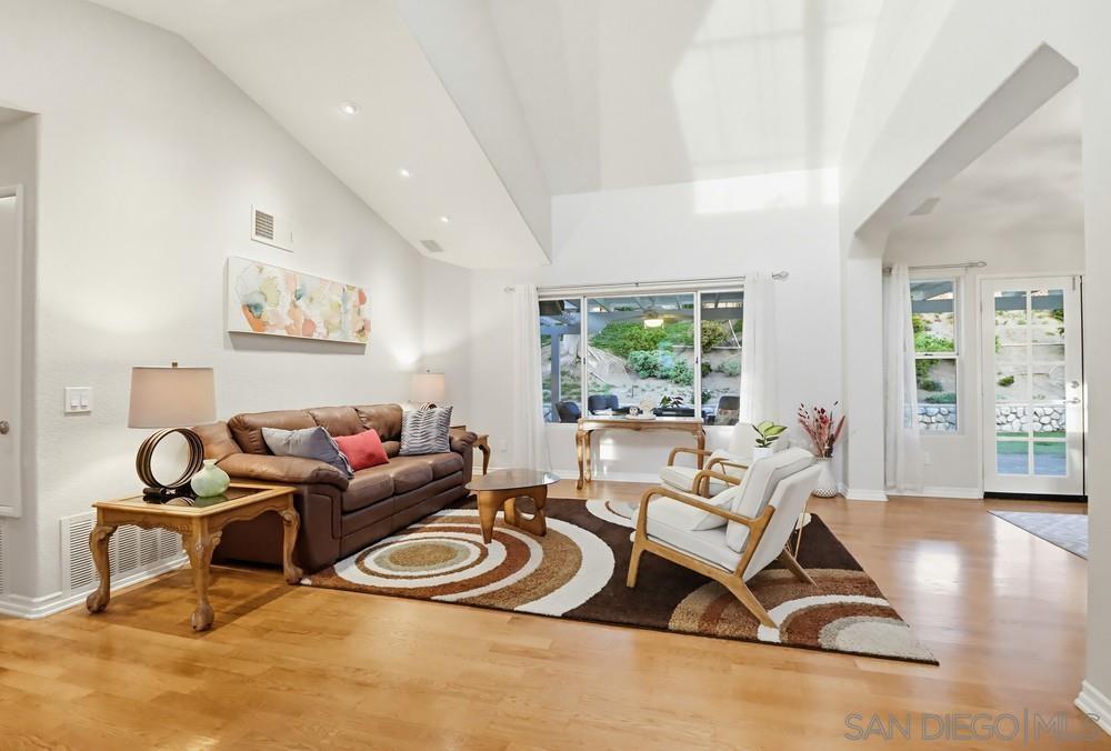 Detail Gallery Image 17 of 72 For 320  Jonah Rd, Escondido,  CA 92027 - 4 Beds | 2/1 Baths