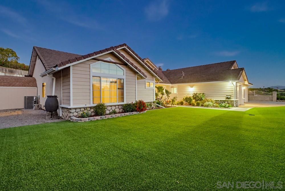 Detail Gallery Image 4 of 72 For 320  Jonah Rd, Escondido,  CA 92027 - 4 Beds | 2/1 Baths