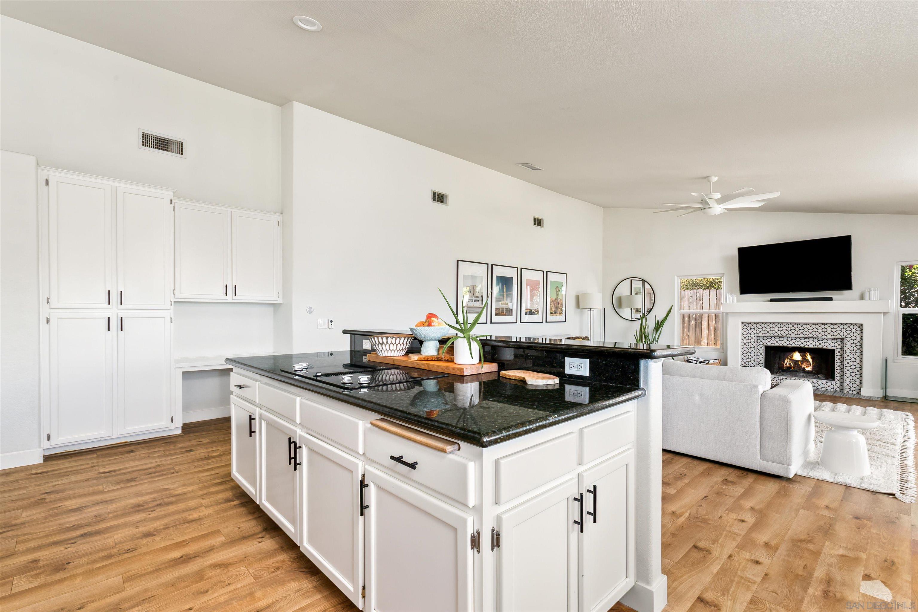 Detail Gallery Image 13 of 49 For 16502  Shady Oaks Dr, Ramona,  CA 92065 - 3 Beds | 2 Baths