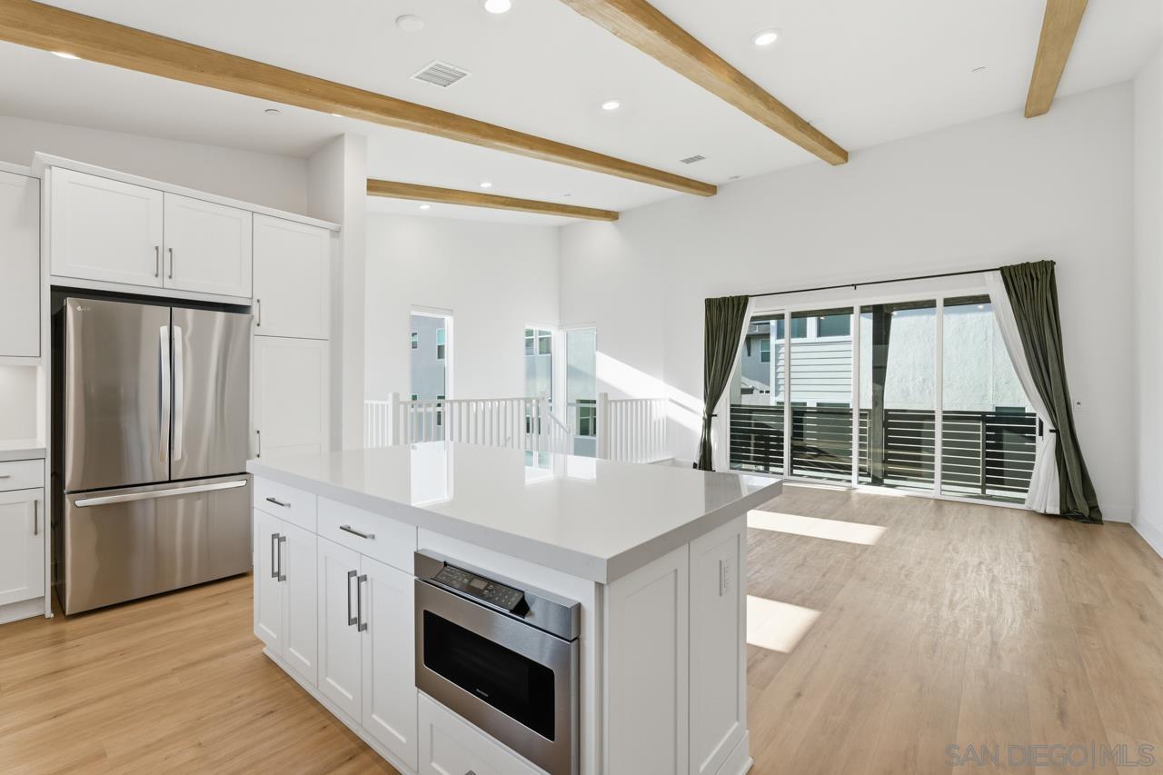 Detail Gallery Image 16 of 68 For 10431  Newbliss Way, San Diego,  CA 92126 - 3 Beds | 2 Baths