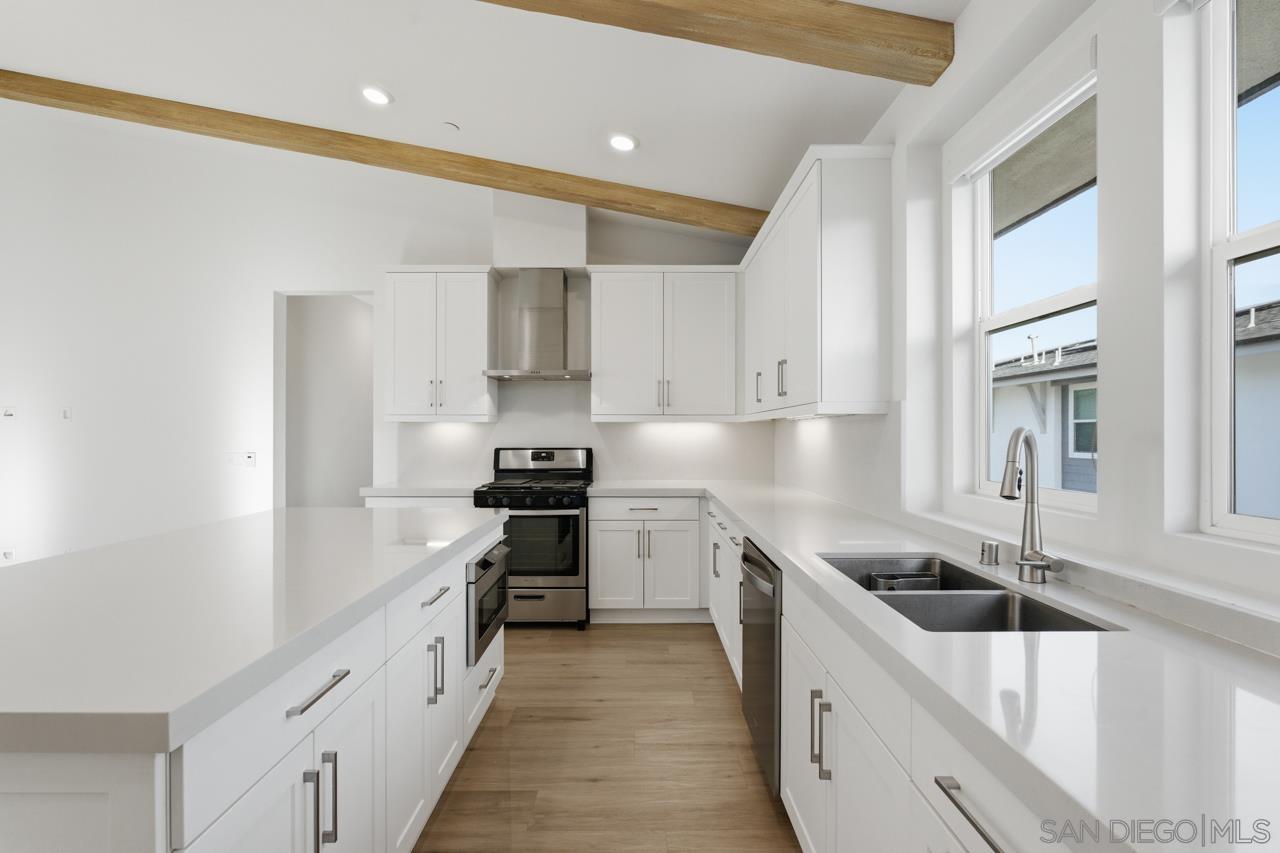 Detail Gallery Image 18 of 68 For 10431  Newbliss Way, San Diego,  CA 92126 - 3 Beds | 2 Baths