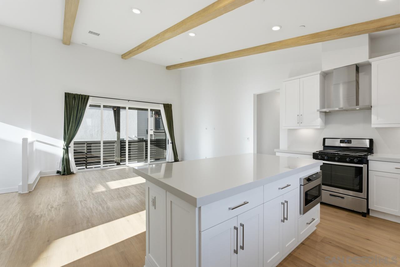 Detail Gallery Image 19 of 68 For 10431  Newbliss Way, San Diego,  CA 92126 - 3 Beds | 2 Baths