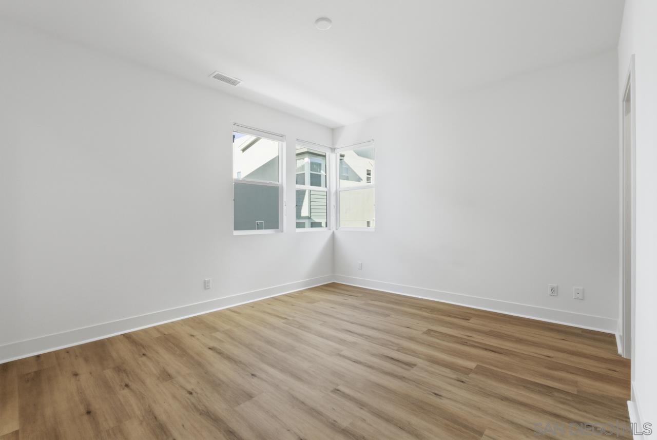 Detail Gallery Image 34 of 68 For 10431  Newbliss Way, San Diego,  CA 92126 - 3 Beds | 2 Baths