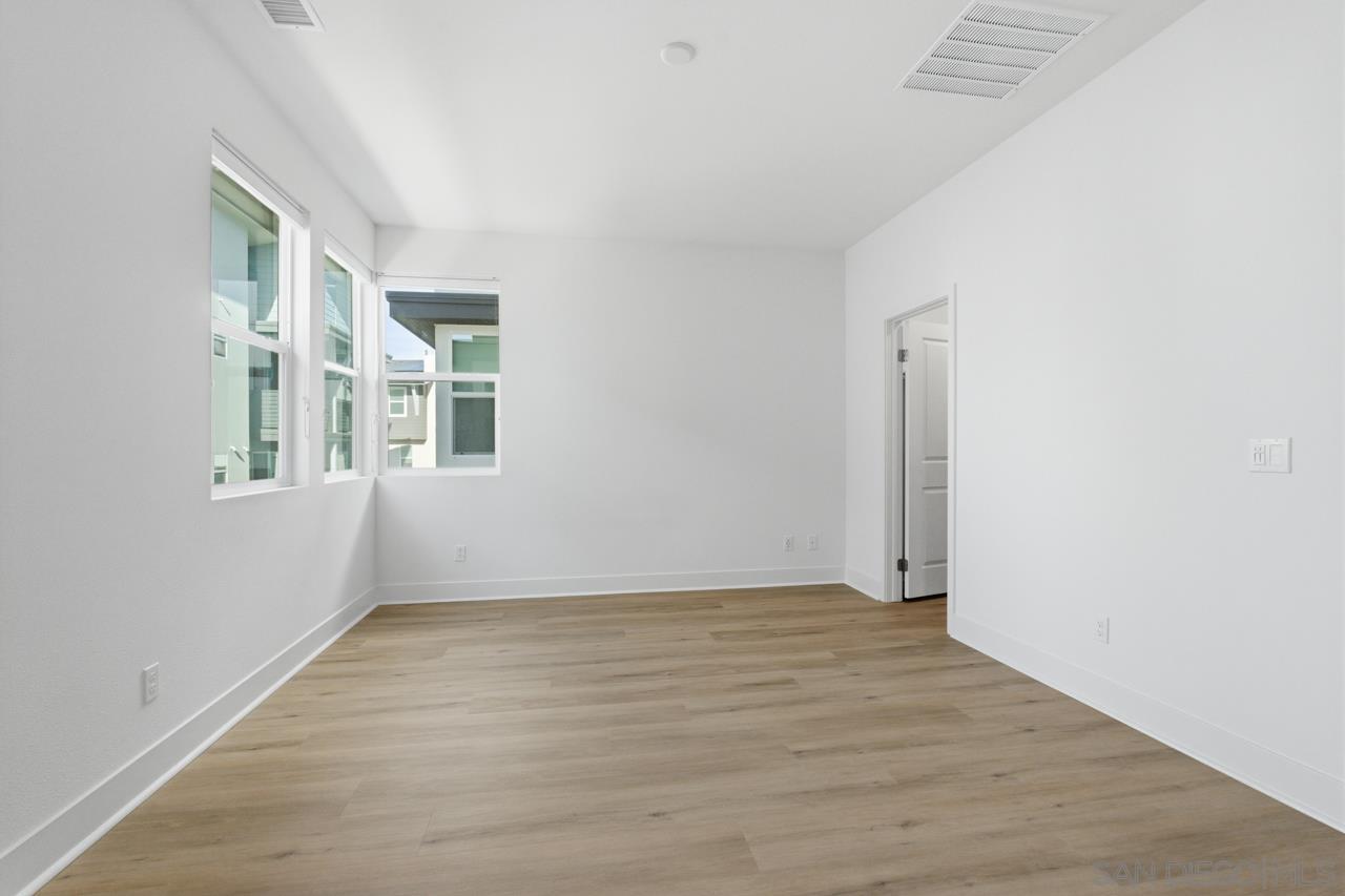 Detail Gallery Image 35 of 68 For 10431  Newbliss Way, San Diego,  CA 92126 - 3 Beds | 2 Baths