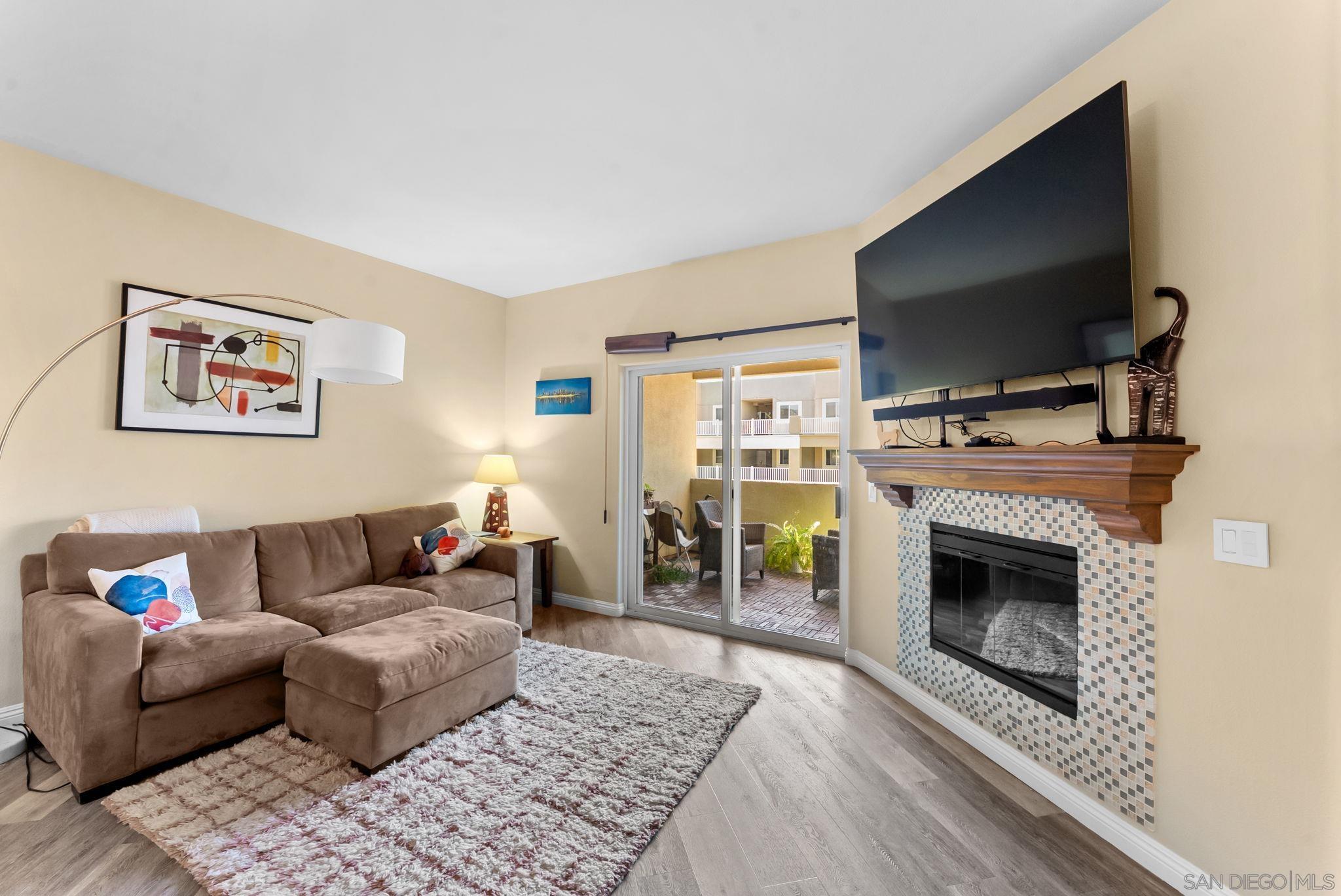 Detail Gallery Image 17 of 55 For 1100  Civic Center Dr  #C25,  Oceanside,  CA 92054 - 3 Beds | 2 Baths