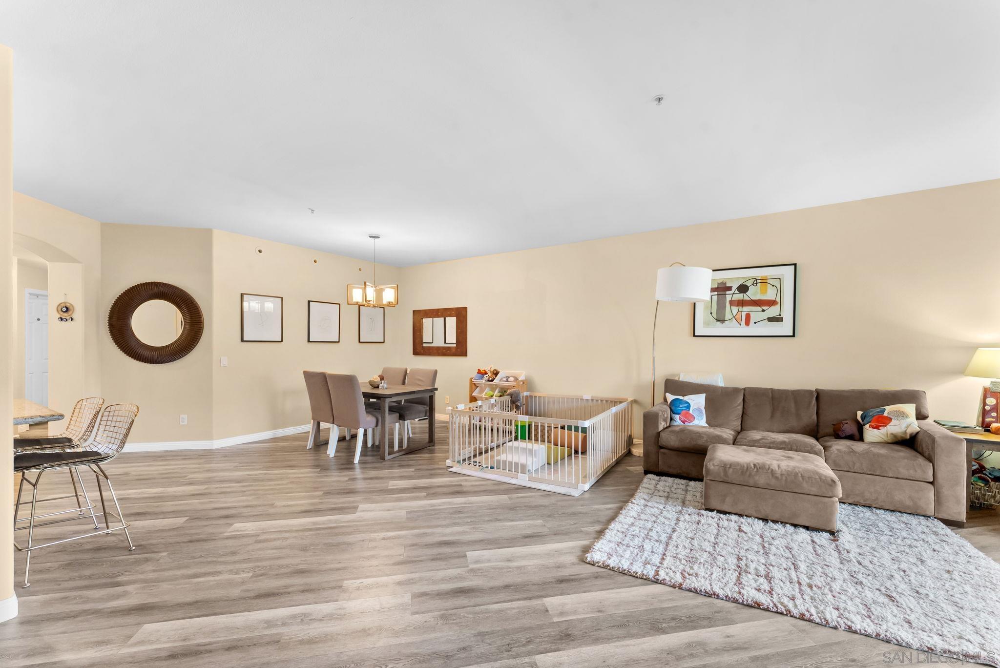 Detail Gallery Image 21 of 55 For 1100  Civic Center Dr  #C25,  Oceanside,  CA 92054 - 3 Beds | 2 Baths