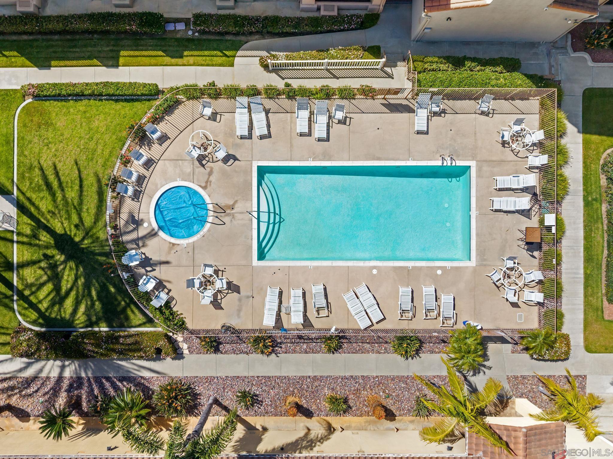 Detail Gallery Image 34 of 55 For 1100  Civic Center Dr  #C25,  Oceanside,  CA 92054 - 3 Beds | 2 Baths