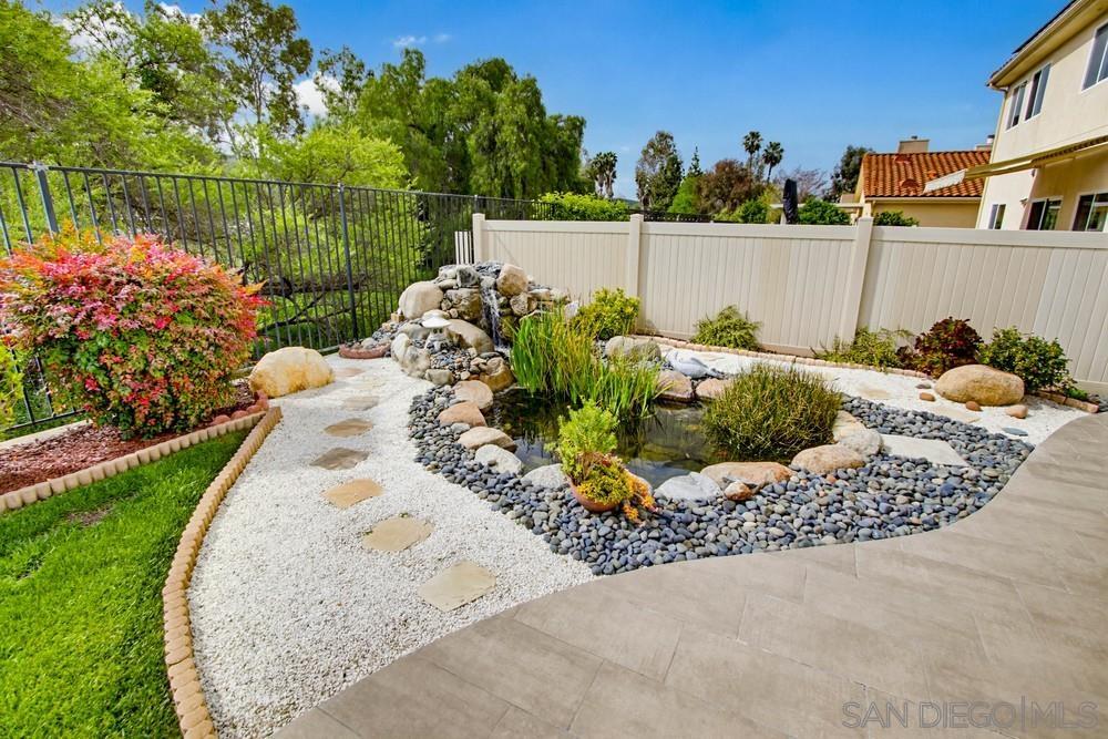 Detail Gallery Image 15 of 48 For 12701  Oak Knoll Rd, Poway,  CA 92064 - 3 Beds | 2/1 Baths