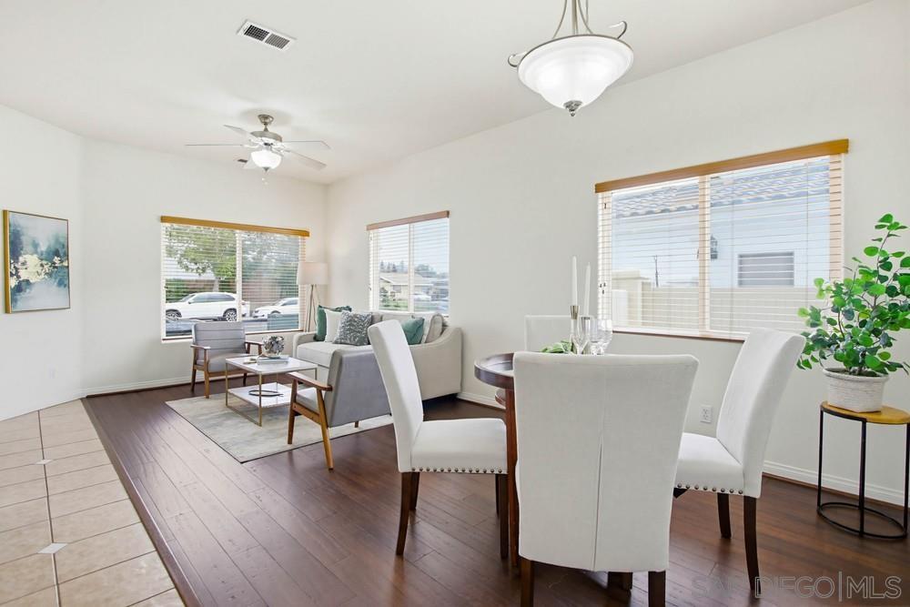 Detail Gallery Image 4 of 48 For 12701  Oak Knoll Rd, Poway,  CA 92064 - 3 Beds | 2/1 Baths