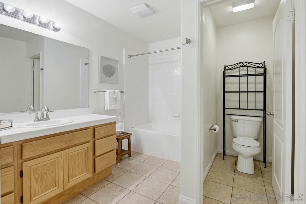 Detail Gallery Image 33 of 48 For 12701  Oak Knoll Rd, Poway,  CA 92064 - 3 Beds | 2/1 Baths