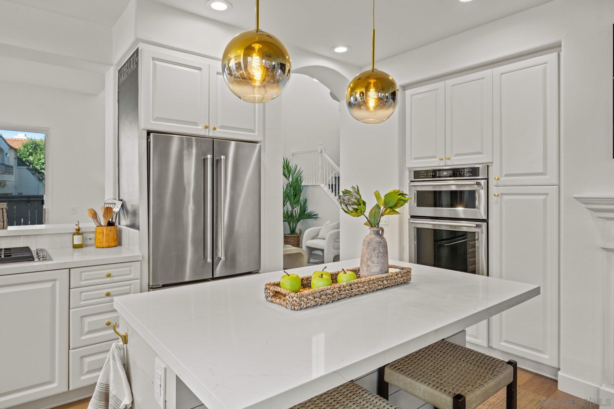 Detail Gallery Image 3 of 33 For 7139  Surfbird Circle, Carlsbad,  CA 92011 - 3 Beds | 2/1 Baths