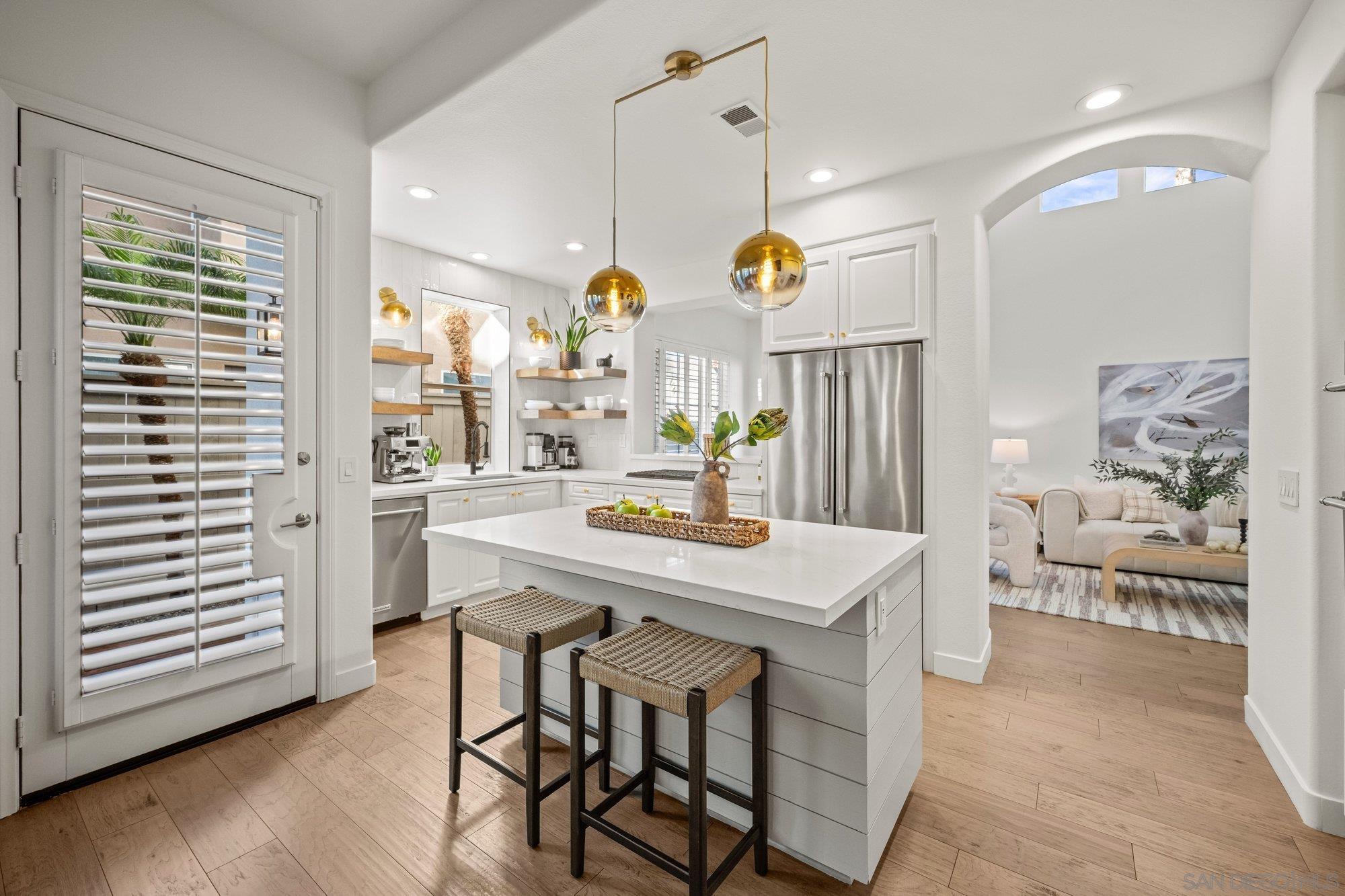 Detail Gallery Image 6 of 33 For 7139  Surfbird Circle, Carlsbad,  CA 92011 - 3 Beds | 2/1 Baths