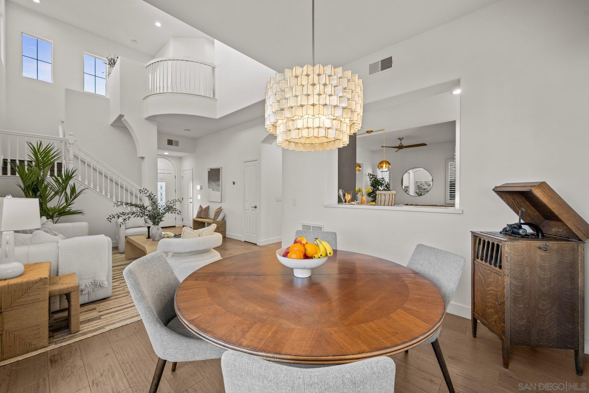 Detail Gallery Image 9 of 33 For 7139  Surfbird Circle, Carlsbad,  CA 92011 - 3 Beds | 2/1 Baths