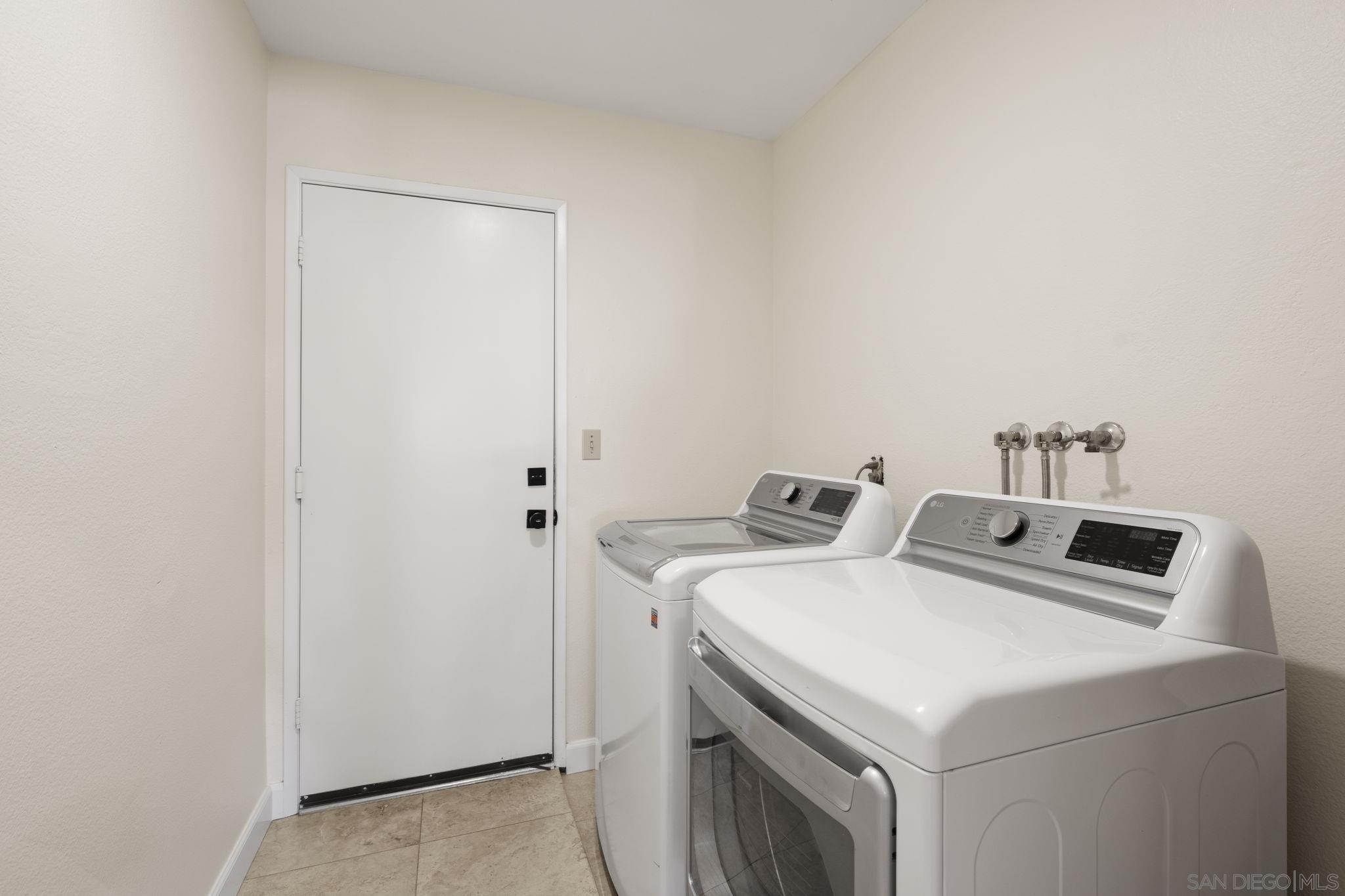 Detail Gallery Image 22 of 44 For 14613  Plumwood St, Poway,  CA 92064 - 3 Beds | 2 Baths