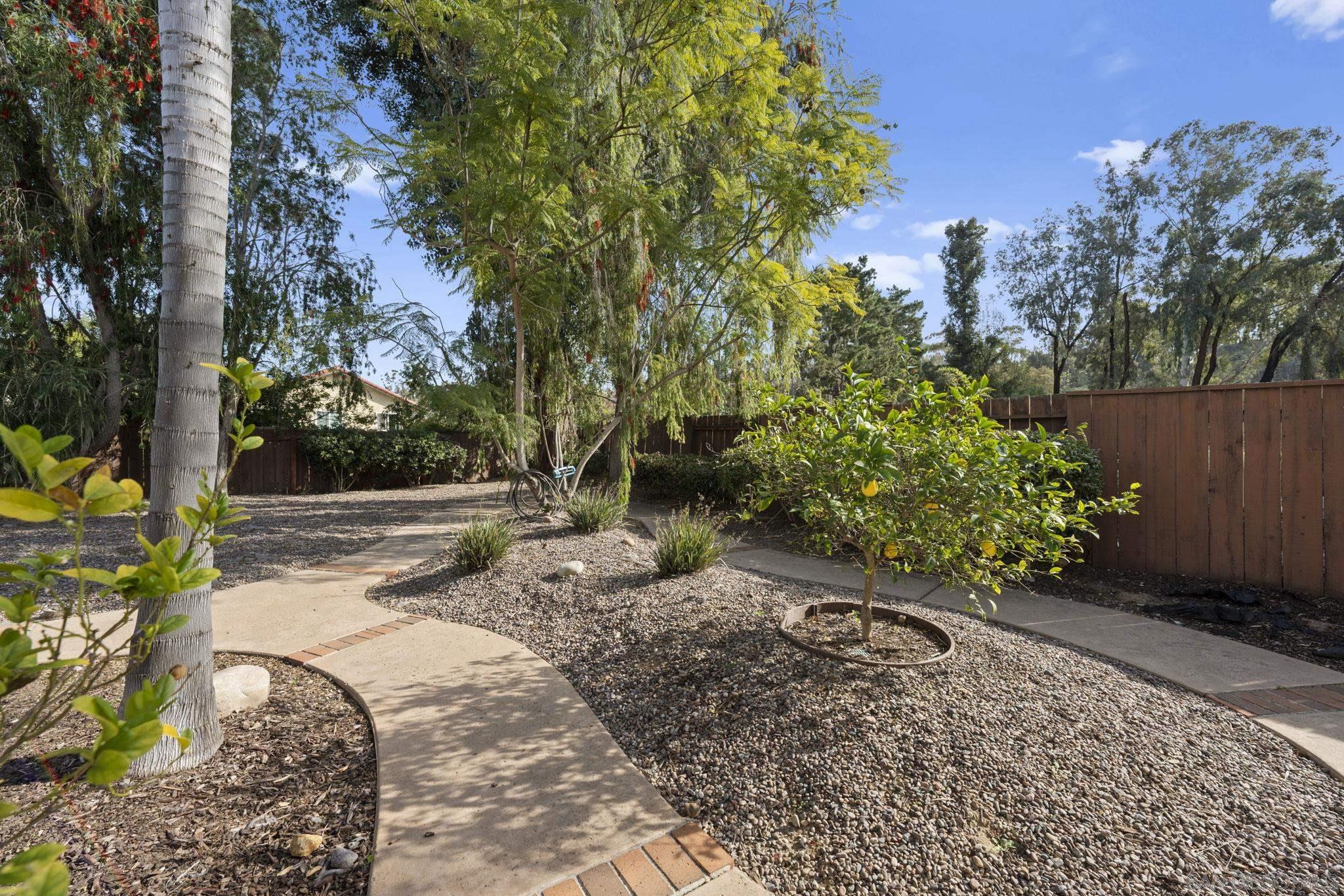 Detail Gallery Image 25 of 44 For 14613  Plumwood St, Poway,  CA 92064 - 3 Beds | 2 Baths