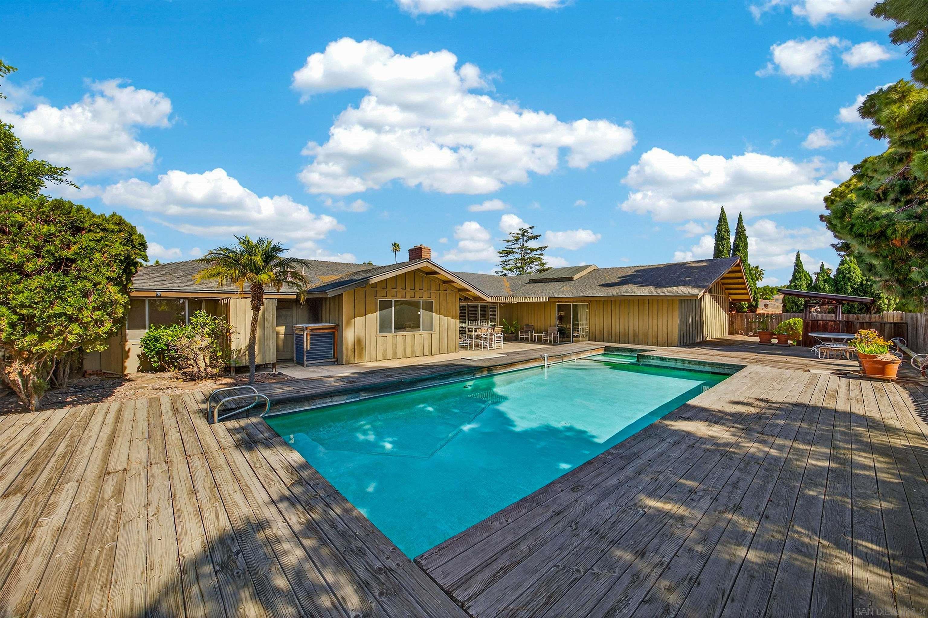 Detail Gallery Image 53 of 62 For 86  via De Laurencio, Chula Vista,  CA 91910 - 5 Beds | 3/1 Baths